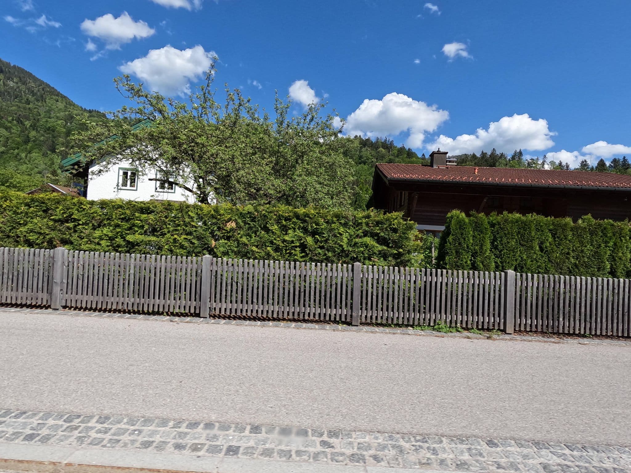 Street view near Georg und Regina Fellner, Unterwössen — © natebus (CC BY-SA · Mapillary)