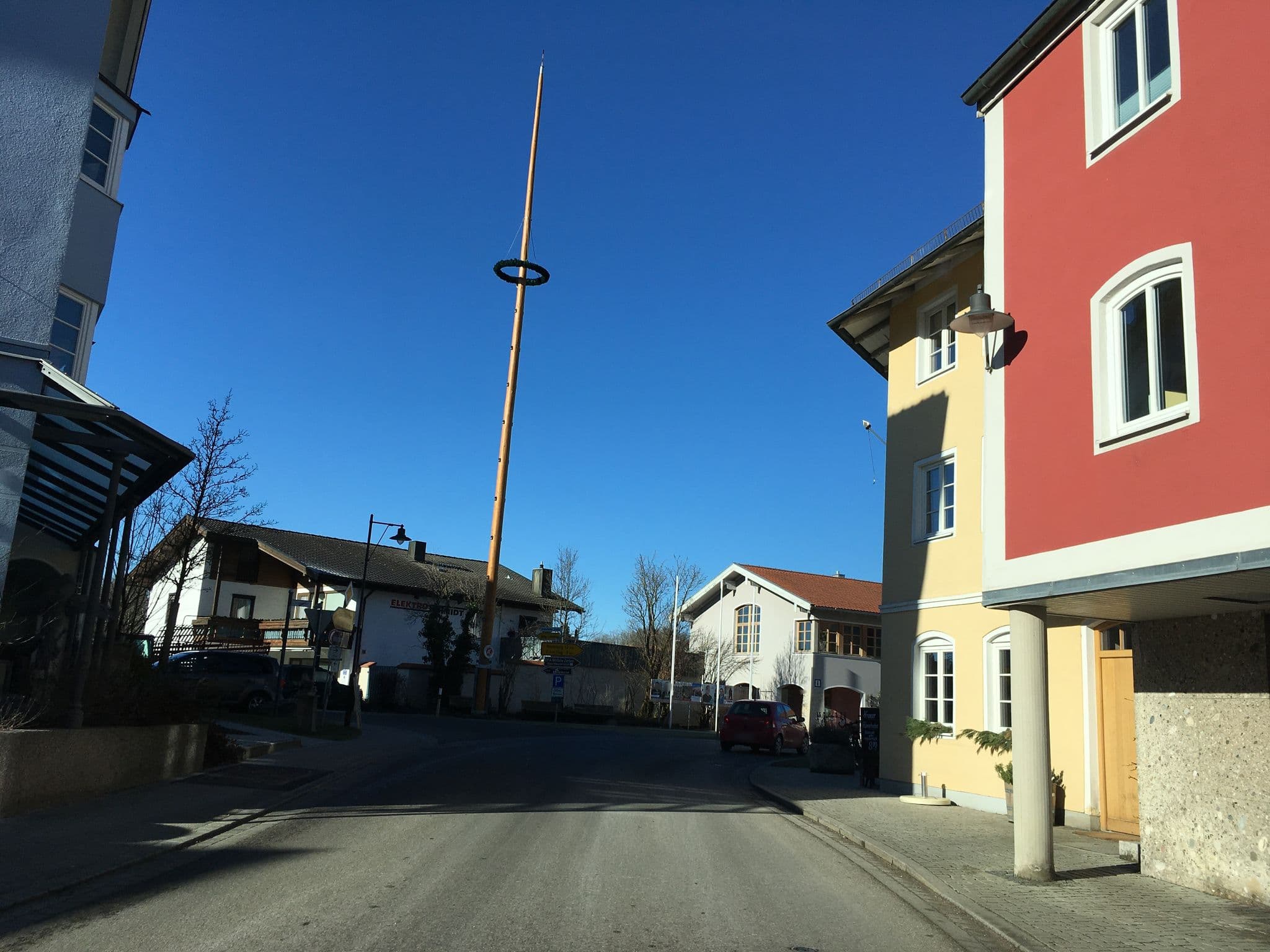 Street view near Familotel, Amerang — © rockd (CC BY-SA · Mapillary)