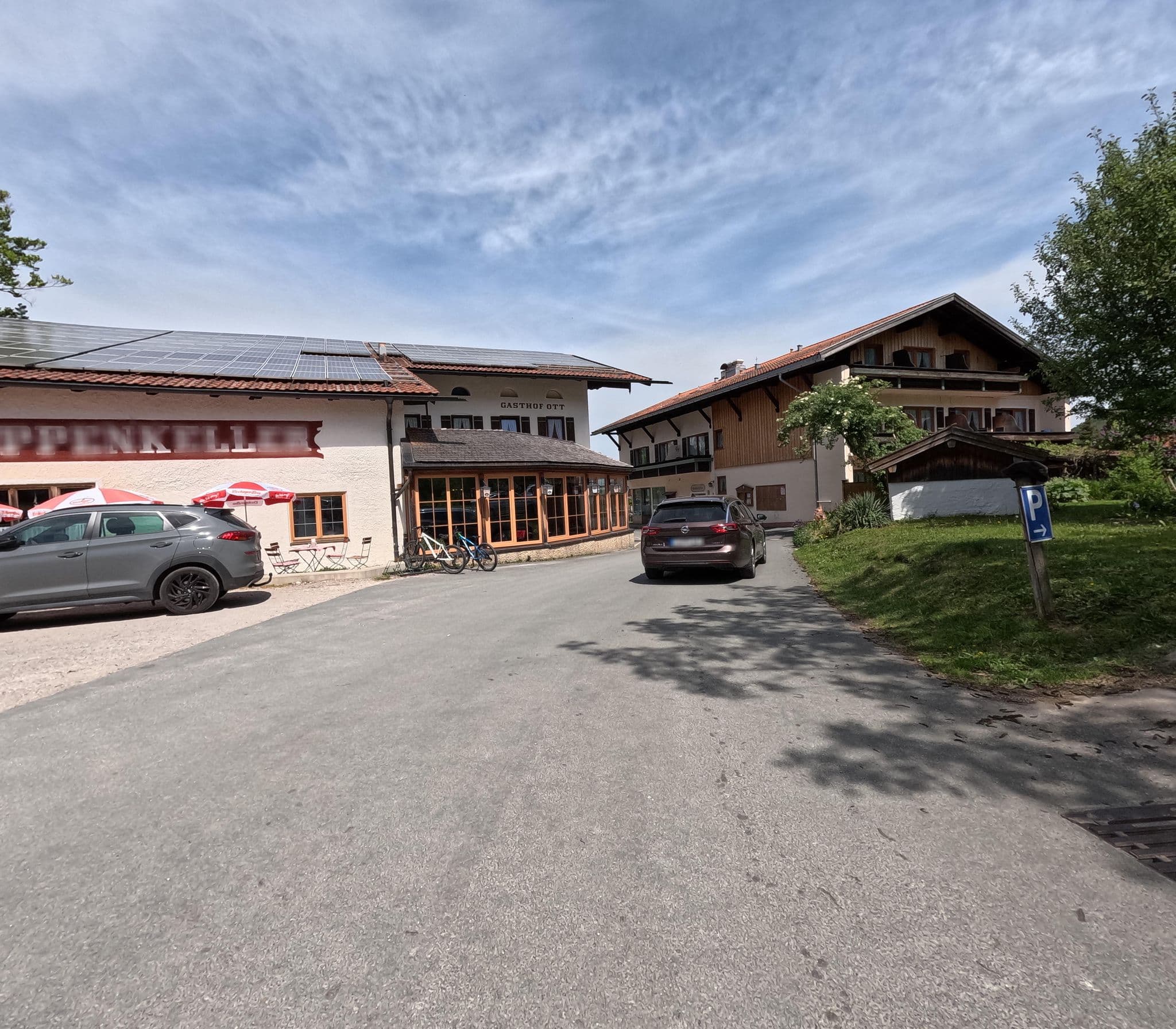 Street view near Zimmer 15, Staudach-Egerndach — © natebus (CC BY-SA · Mapillary)