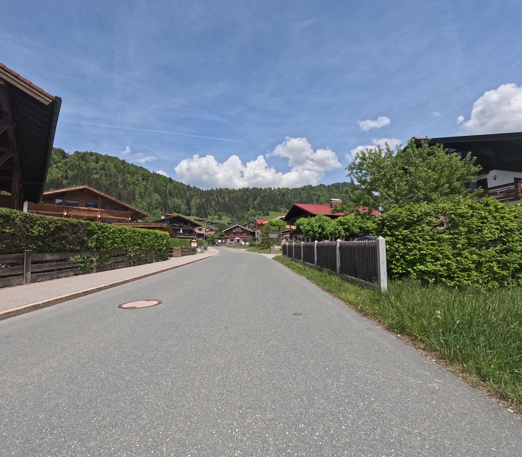 Street view near Ferienwohnung Lübbers, Reit im Winkl — © natebus (CC BY-SA · Mapillary)