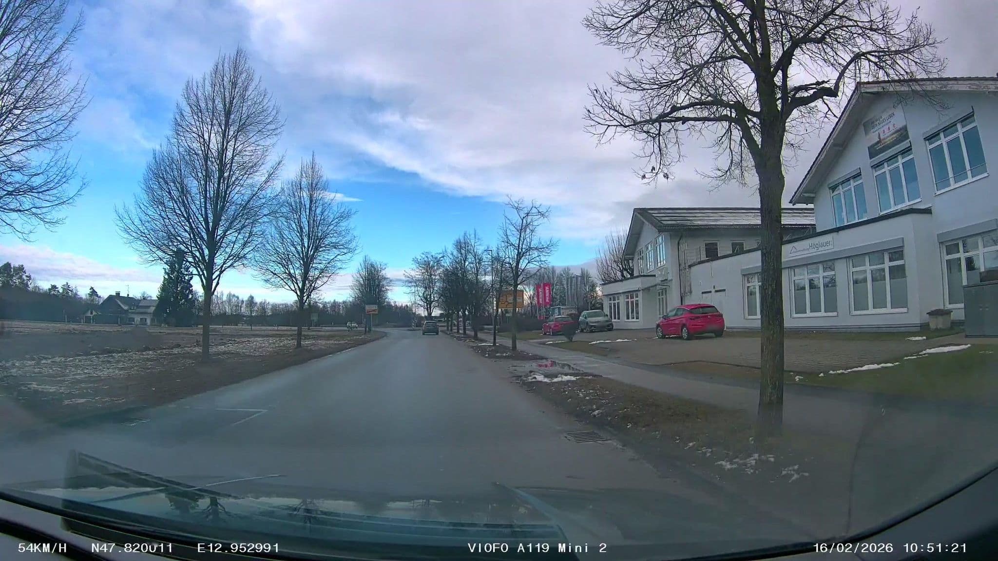 Street view near Spielhalle Casino Mitterfelden, Ainring — © Tomson124 (CC BY-SA · Mapillary)
