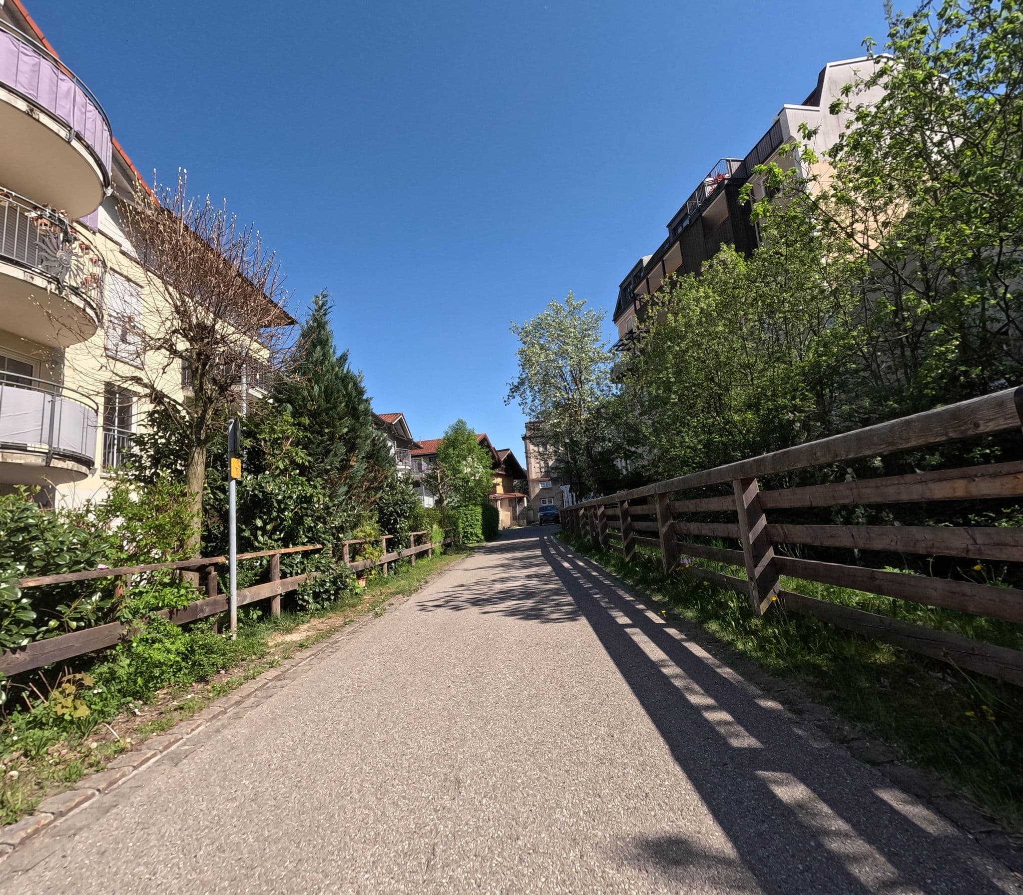 Street view near Exklusive Ferienwohnung direkt am Stadtplatz, Traunstein — © natebus (CC BY-SA · Mapillary)