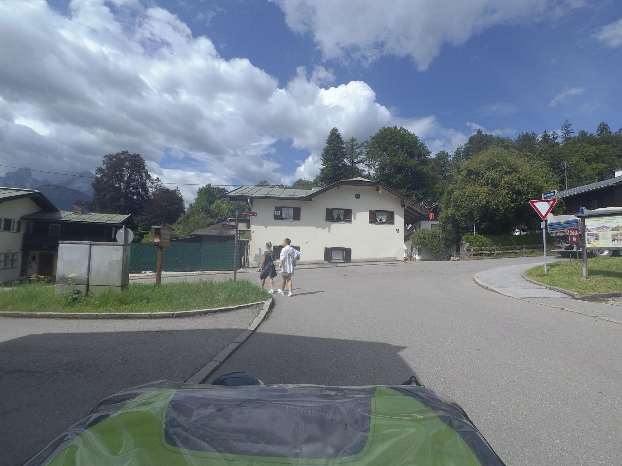 Street view near Königliche Villa - Turmappartement, Berchtesgaden — © schermy_at (CC BY-SA · Mapillary)
