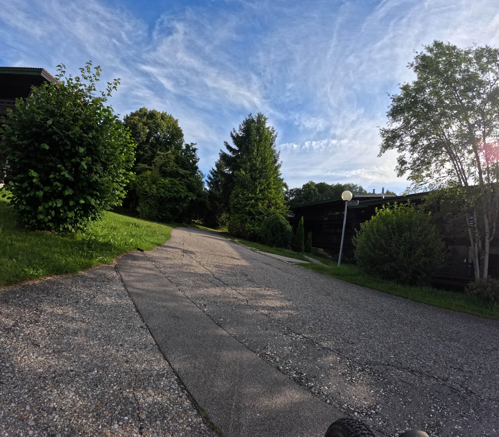 Street view near Begonie, Siegsdorf — © natebus (CC BY-SA · Mapillary)