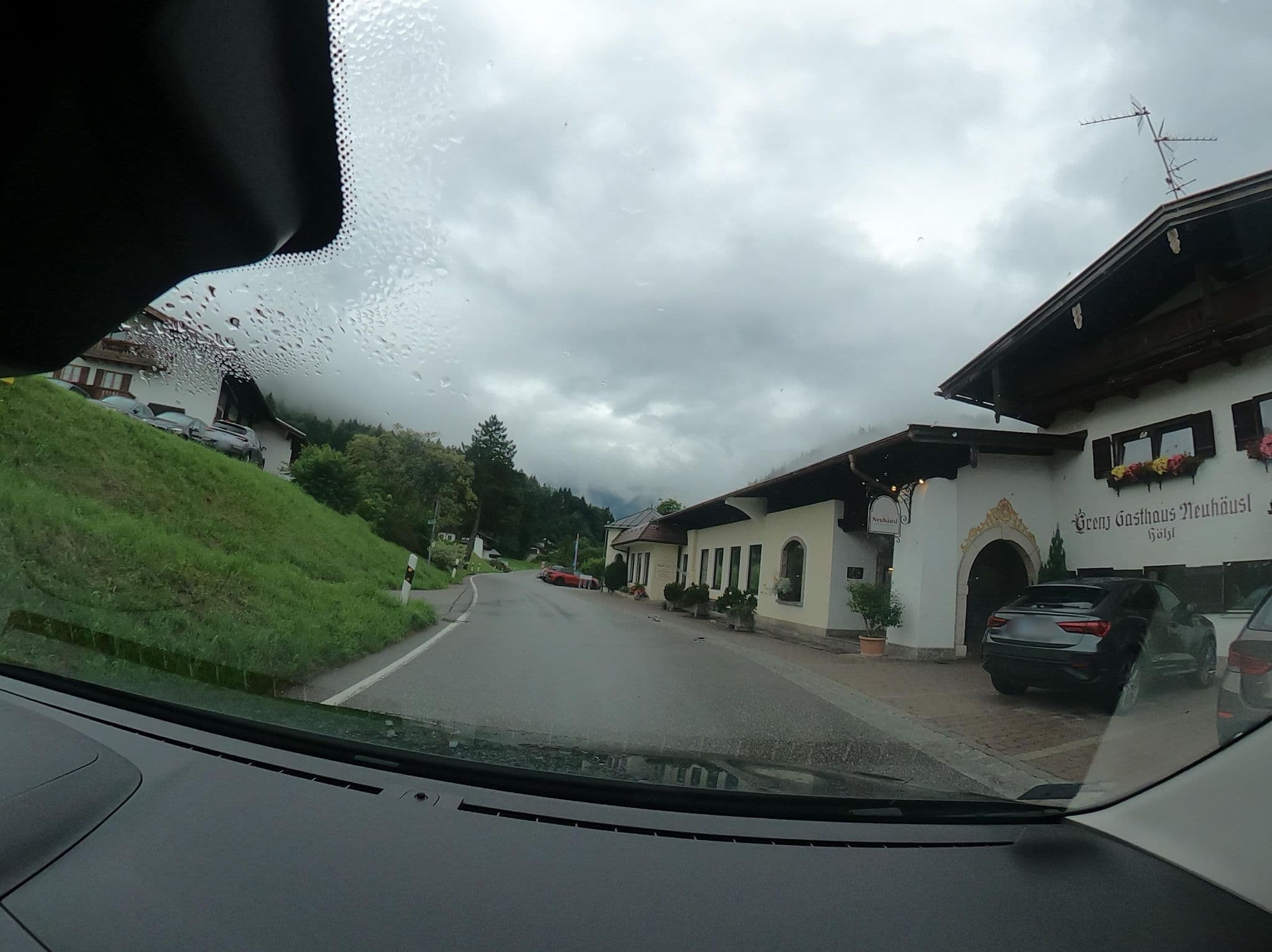 Street view near Grenzgasthaus-Hotel Neuhäusl Hölzl & Rauh, Marktschellenberg — © vst (CC BY-SA · Mapillary)