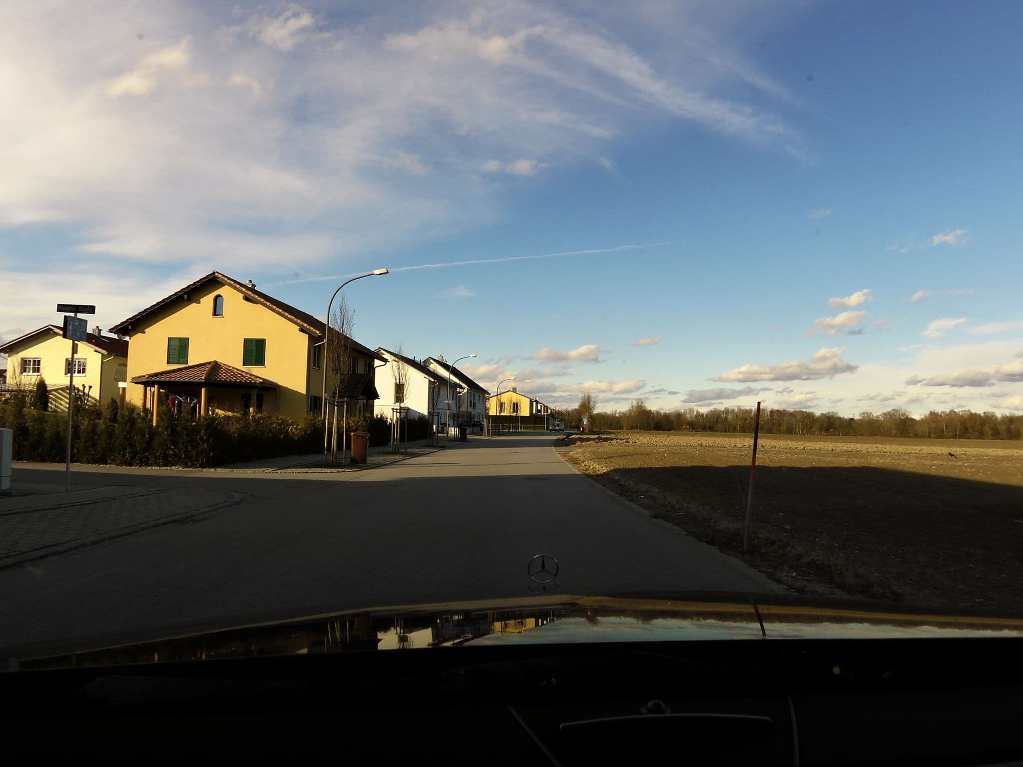 Street view near Ferienwohnung Emmert Landshut, Stallwang — © czmrtn (CC BY-SA · Mapillary)