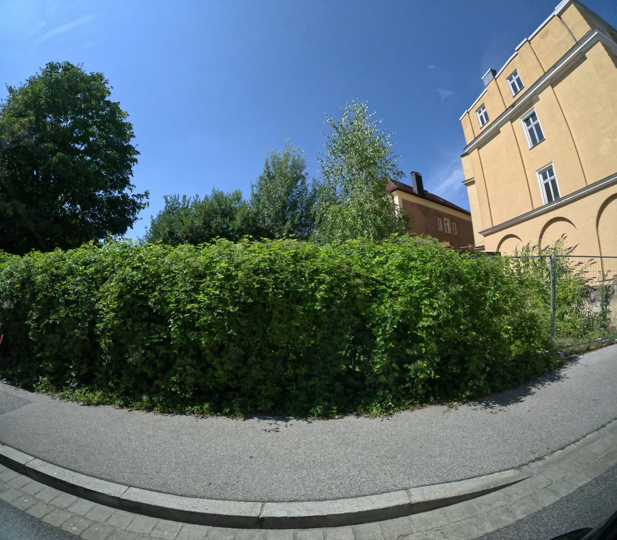 Street view near Akkaya Derya HotelCristallo, Landshut — © erias (CC BY-SA · Mapillary)