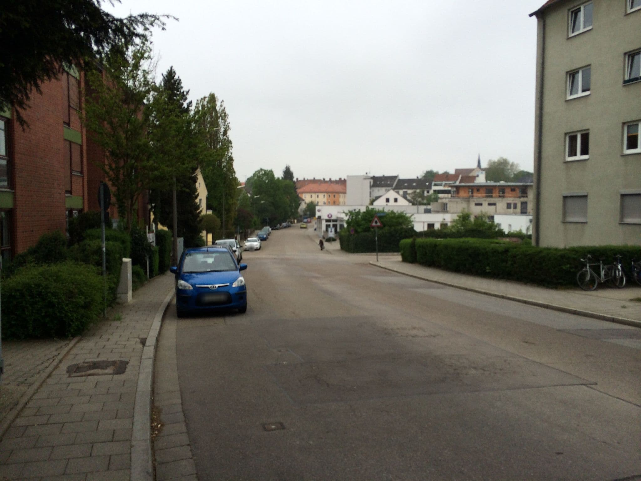 Street view near Appartements Ferienwohnung Hanika - Christian Hanika, Regensburg — © buchenhaus (CC BY-SA · Mapillary)