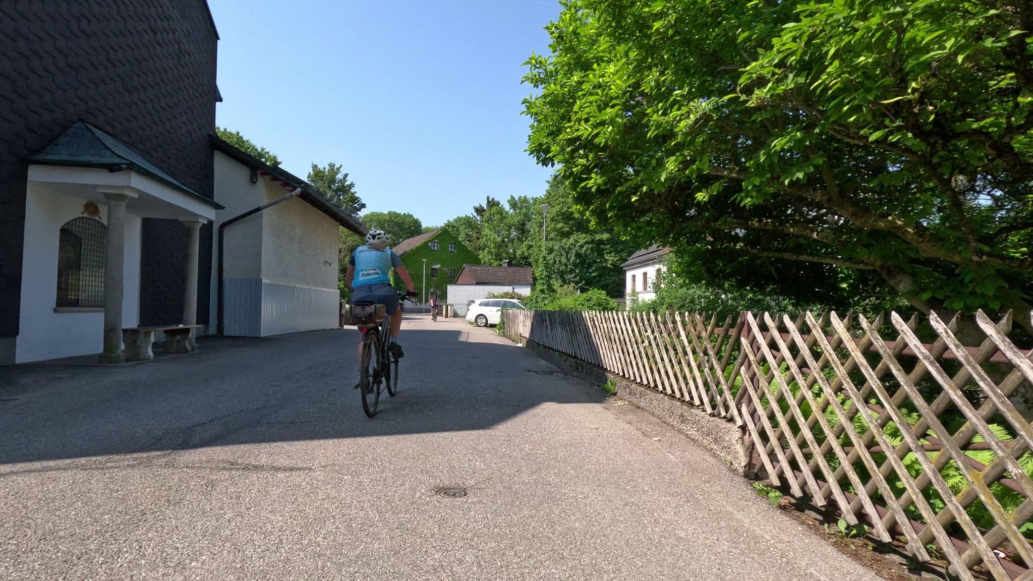 Street view near Ferienhaus am Mörnbach, Altötting — © rnissl (CC BY-SA · Mapillary)