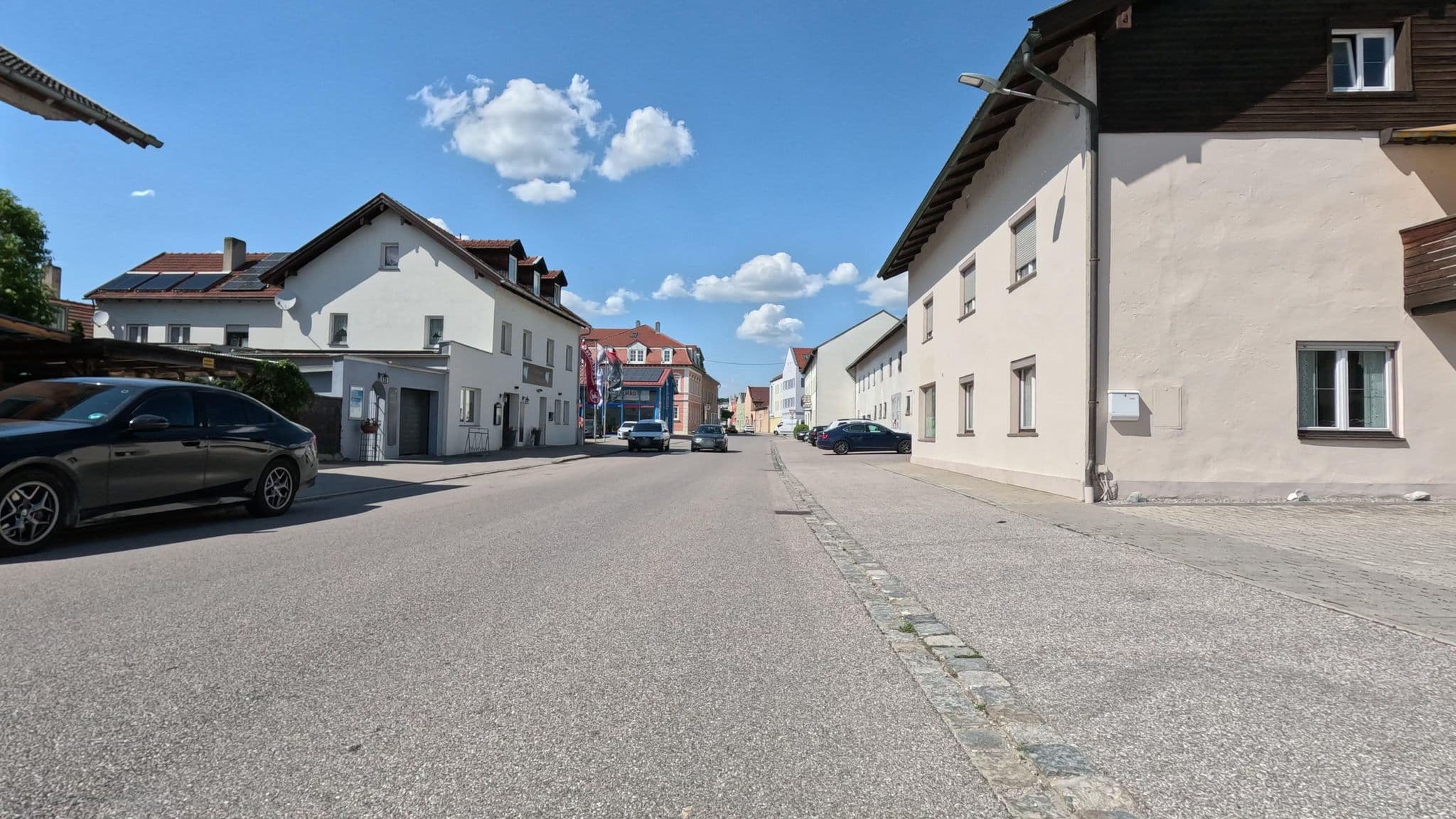 Street view near Bei Christian Börner-King GmbH, Massing — © rnissl (CC BY-SA · Mapillary)