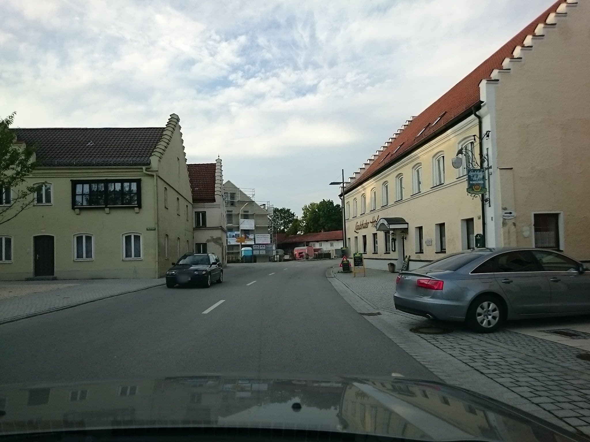 Street view near Markt Pilsting, Pilsting — © voschix (CC BY-SA · Mapillary)