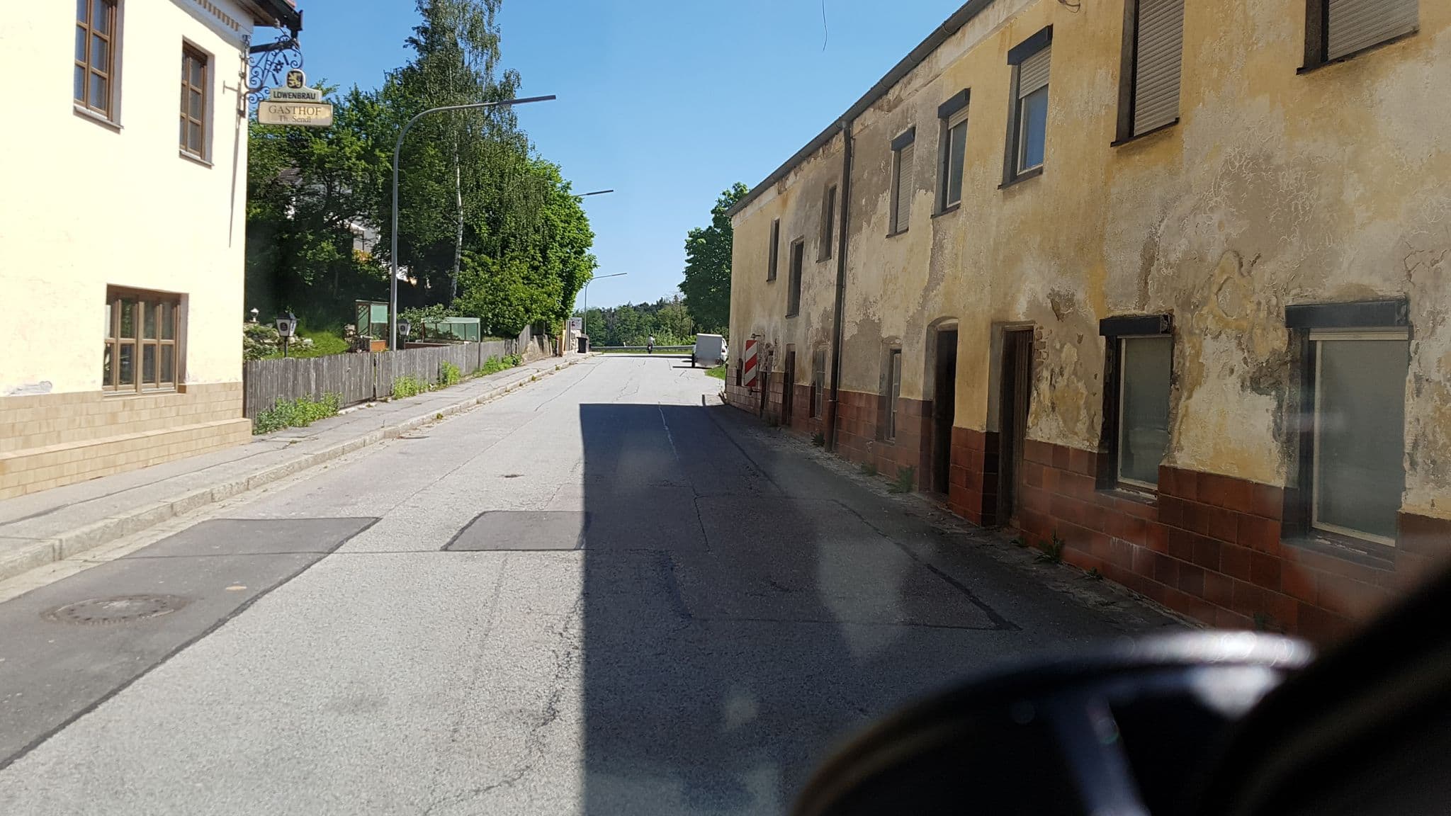 Street view near Sendl Theodor Gasthof, Postmünster — © peppone84 (CC BY-SA · Mapillary)