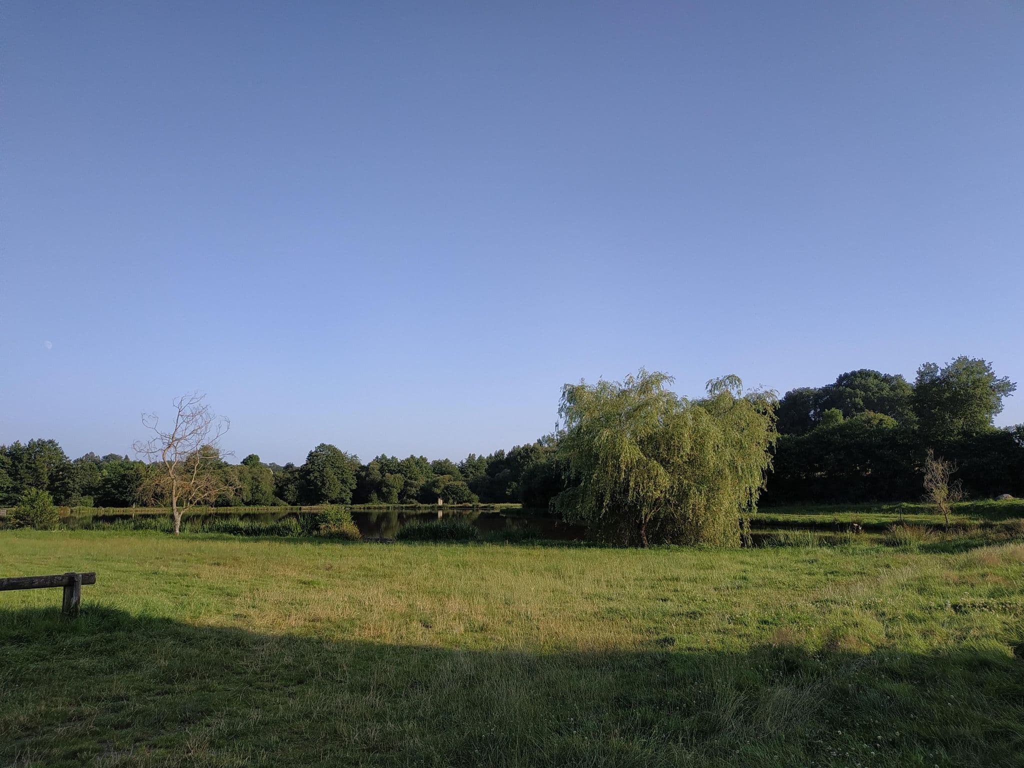 Street view near Aire d'accueil Camping-Cars (Jarnages), Ajain — © MAP75 (CC BY-SA · Mapillary)