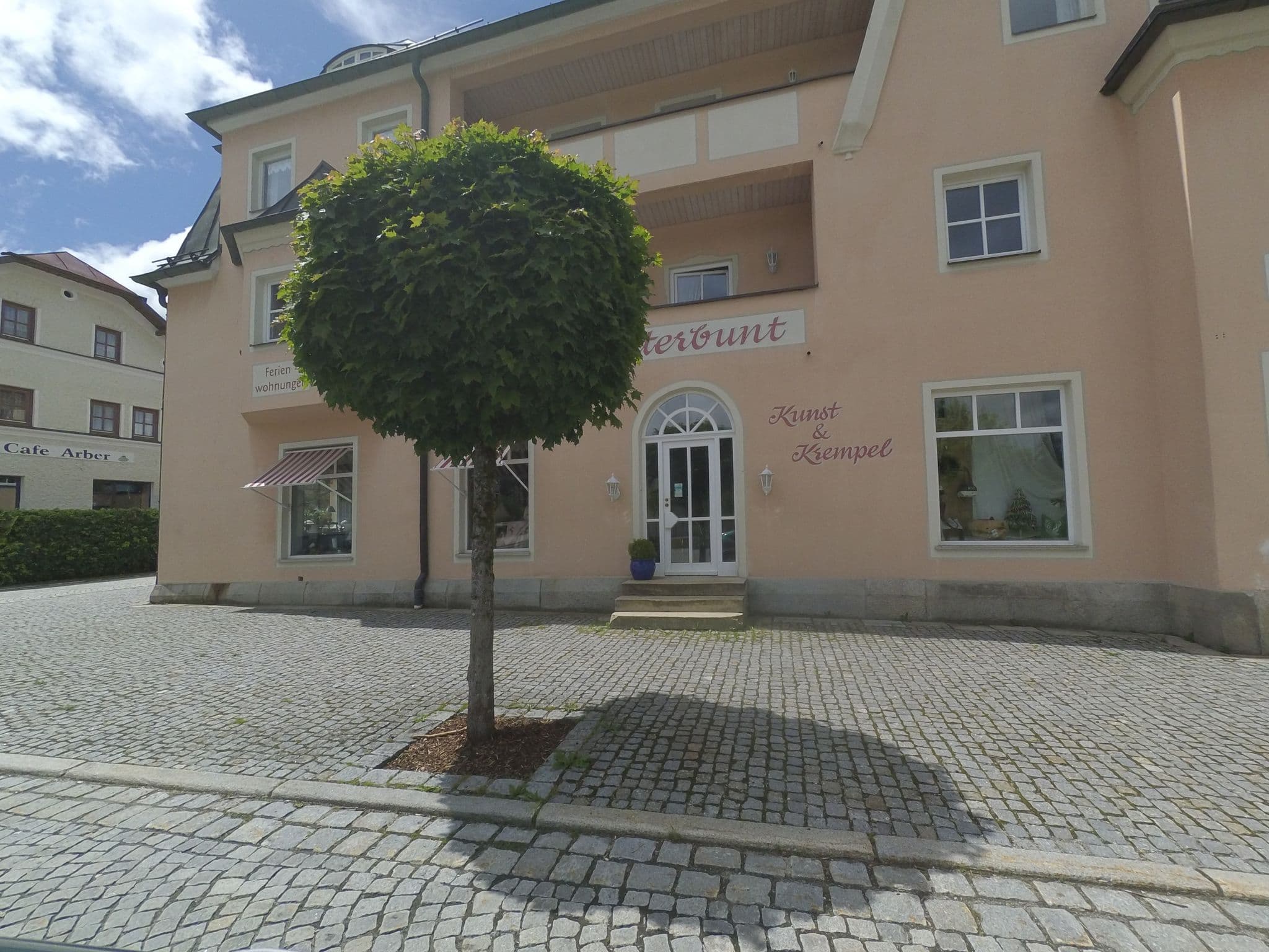 Street view near Hotel Arberrezidenz, Bayerisch Eisenstein — © wegavision (CC BY-SA · Mapillary)