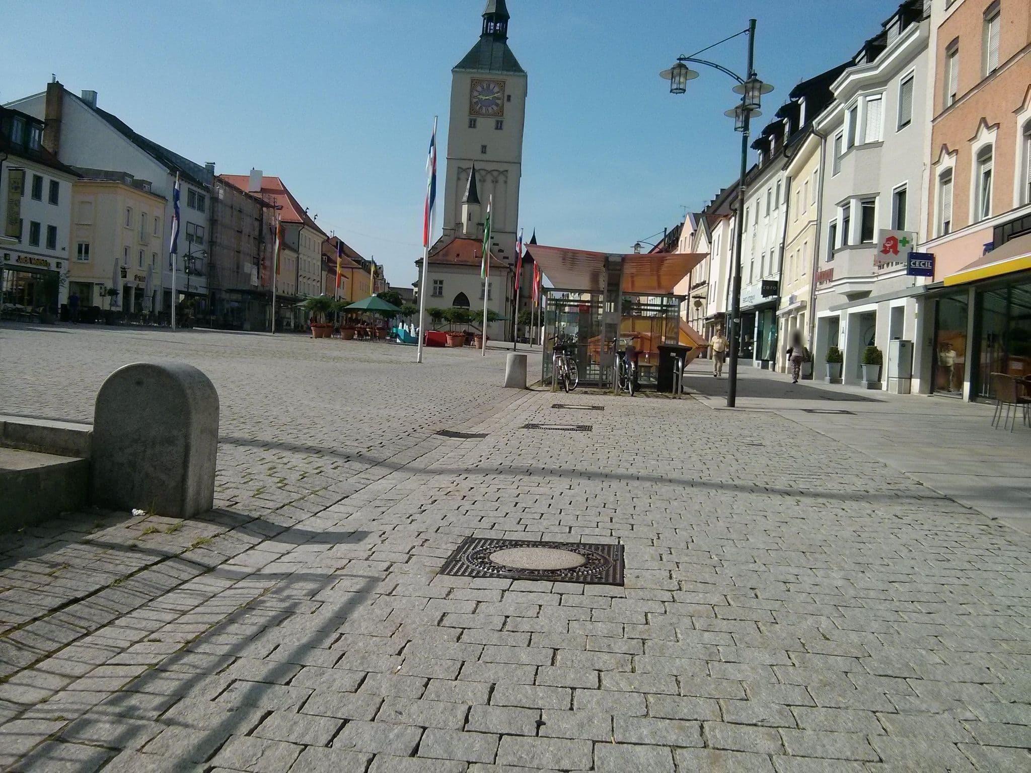 Street view near Shi Süddeutsche Hotel-, Immobilien GmbH & Co, Deggendorf — © highwayphotograph (CC BY-SA · Mapillary)