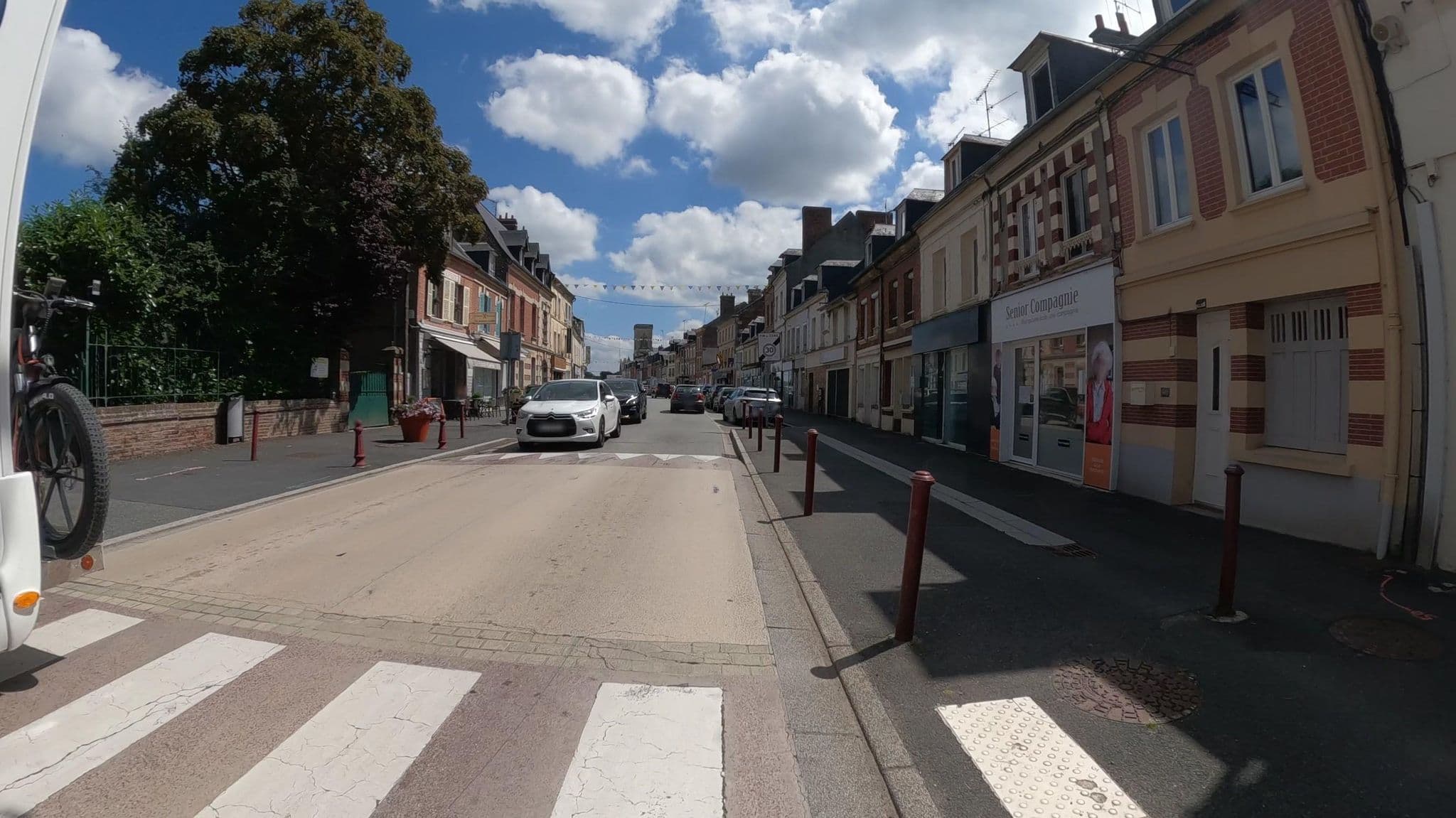 Street view near B&B Dozulé, Dozulé — © Nzau (CC BY-SA · Mapillary)
