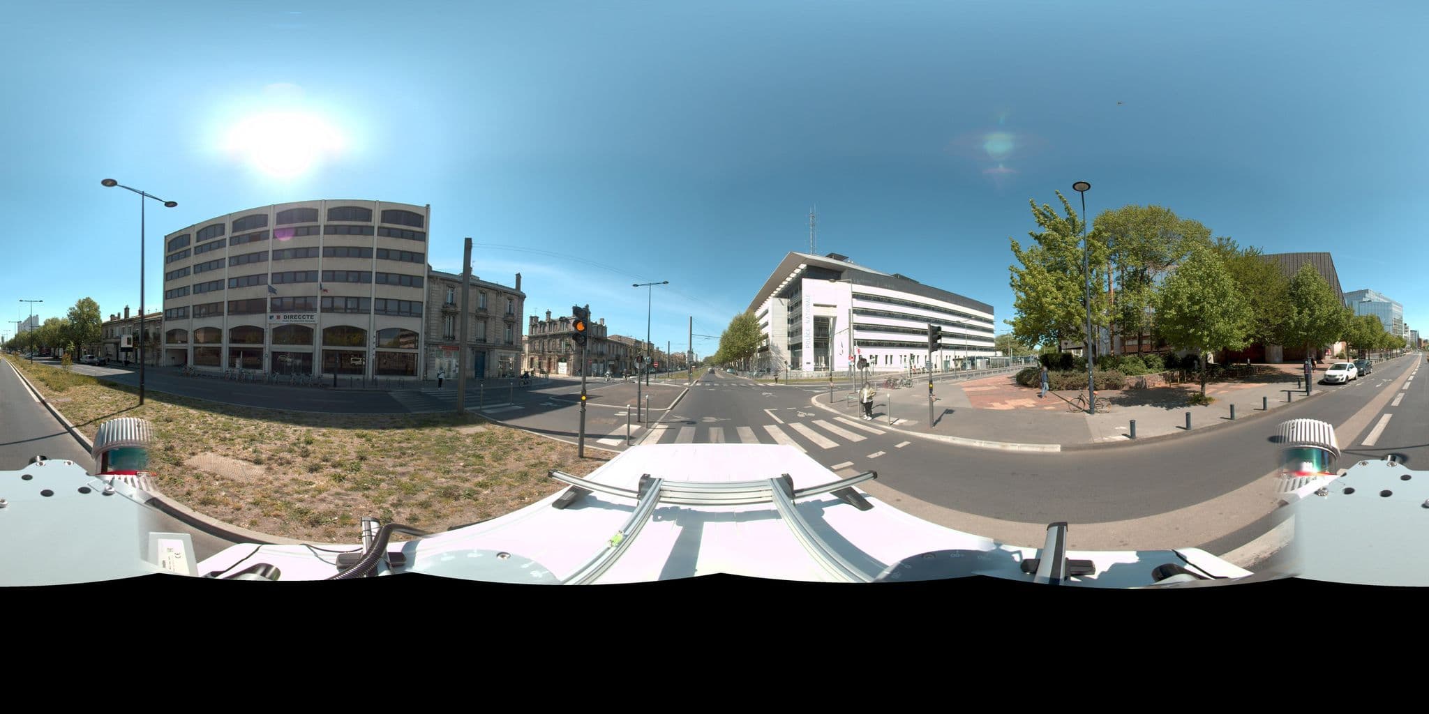Street view near Hampton Bordeaux-Centre Meriadeck, Bordeaux — © ceremamed (CC BY-SA · Mapillary)