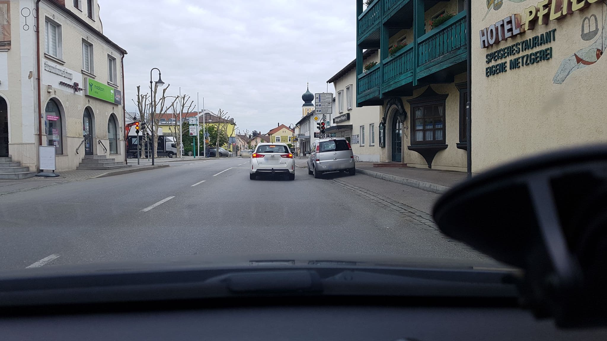 Street view near Pflieger Hotel- und Metzgerei, Pocking — © peppone84 (CC BY-SA · Mapillary)