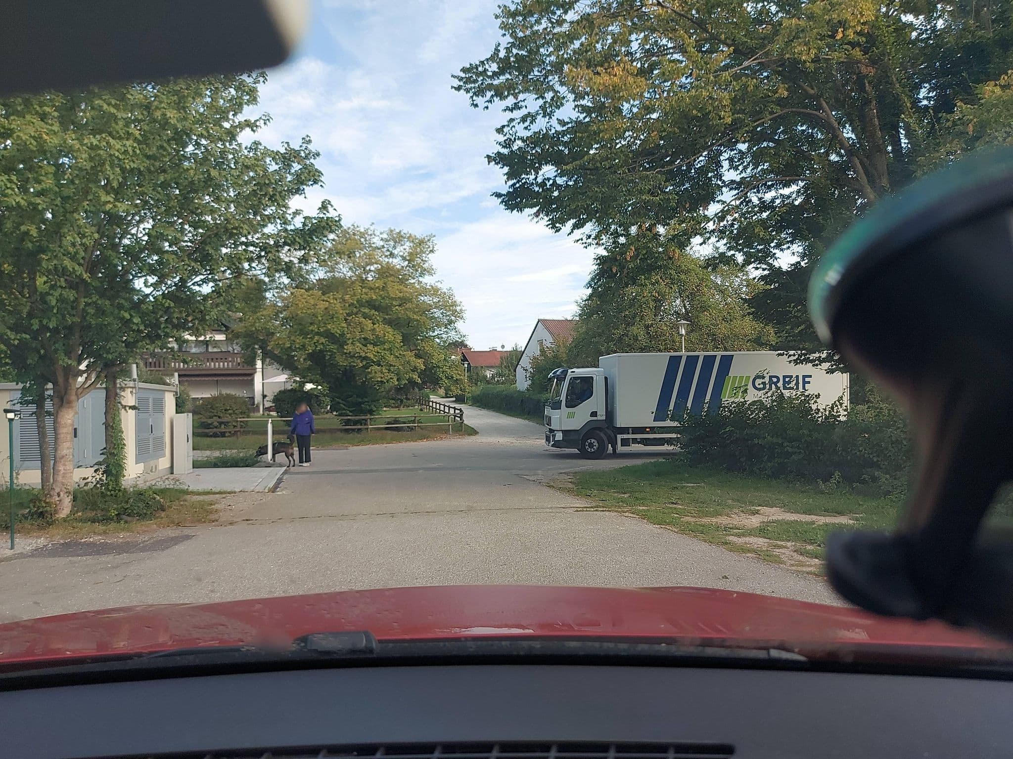Street view near Timwald GmbH, Neuhaus am Inn — © mik007 (CC BY-SA · Mapillary)