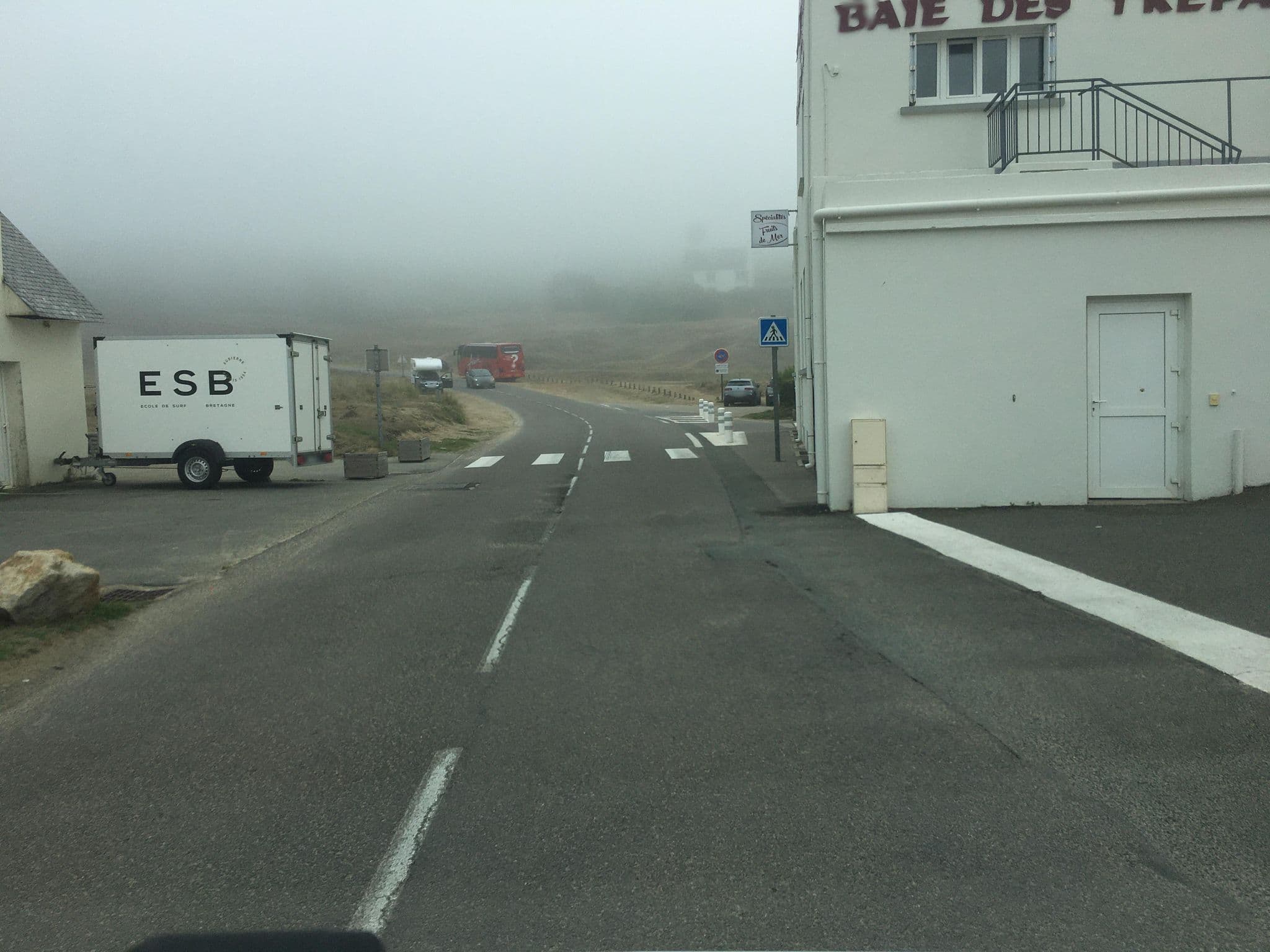 Street view near Hôtel Restaurant de la Baie des Trépassés, Plogoff — © raymond (CC BY-SA · Mapillary)