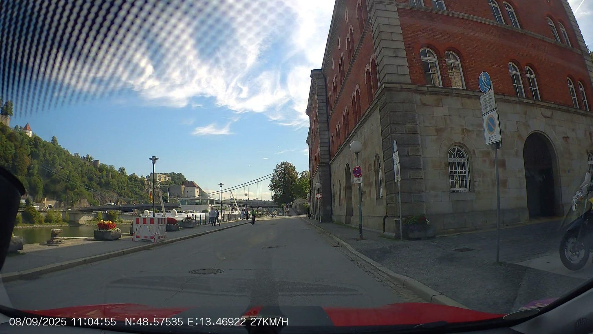 Street view near Hotel Wilder Mann, Passau — © AR88 (CC BY-SA · Mapillary)