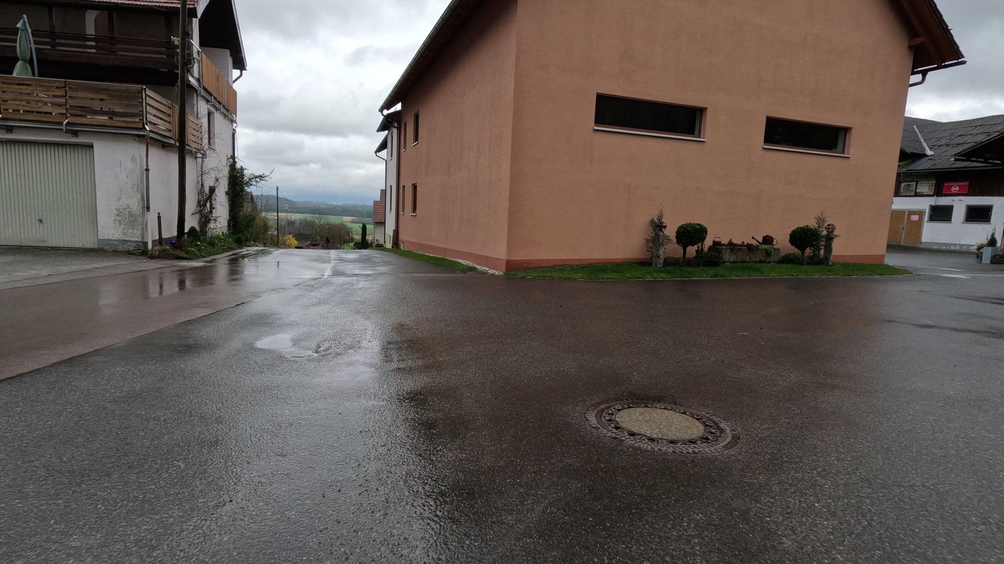 Street view near Ferienwohnung Kuschel, Thanstein — © rnissl (CC BY-SA · Mapillary)
