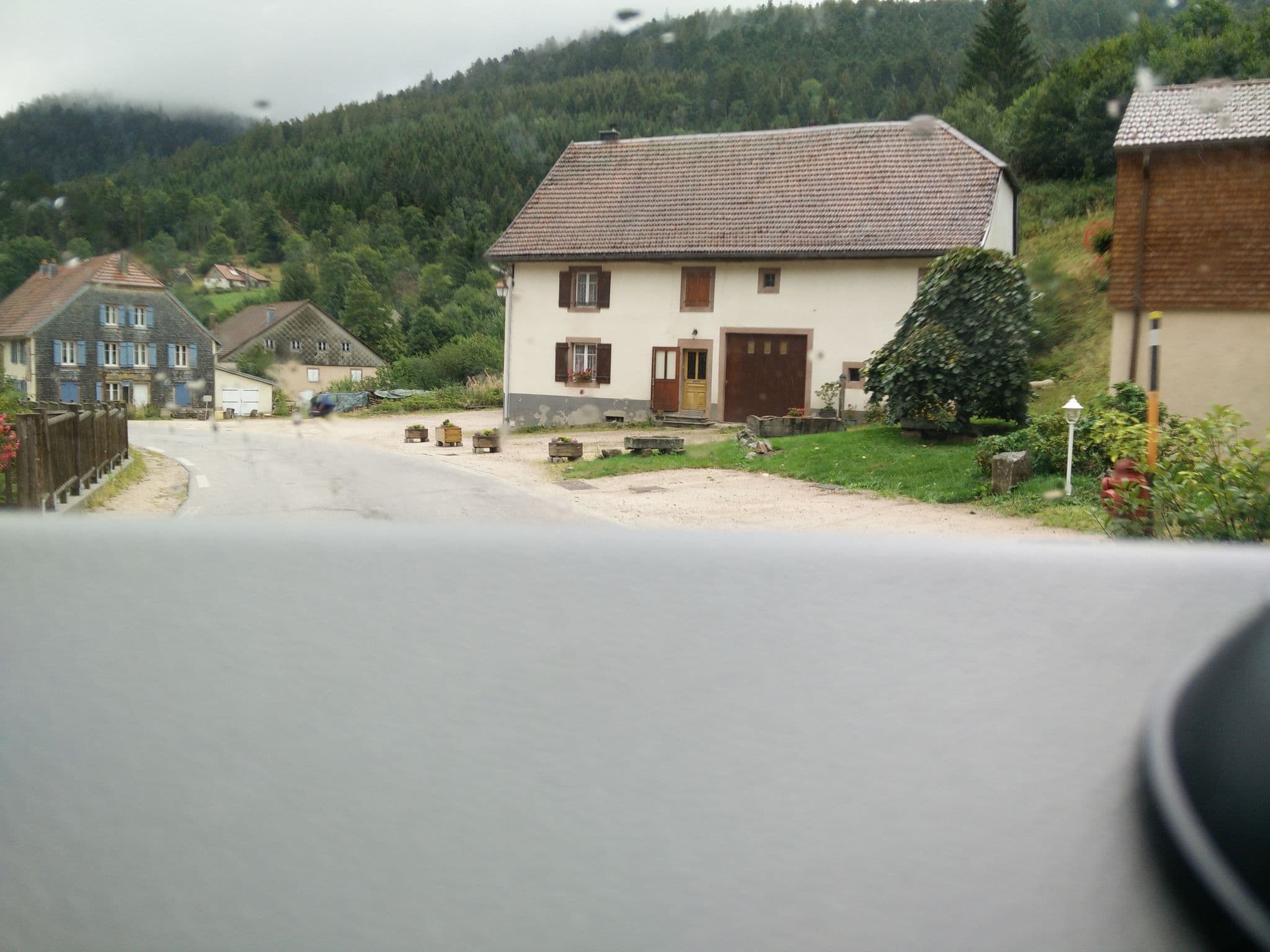 Street view near Auberge Lorraine, Xonrupt-Longemer — © bernardvoyageur (CC BY-SA · Mapillary)