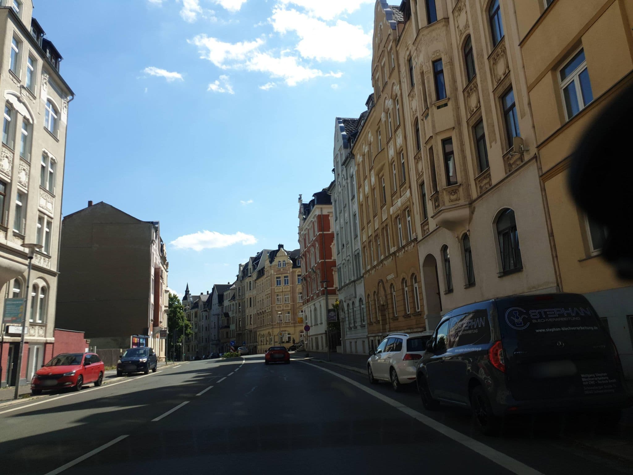 Street view near Rothenberger Plauen, Plauen — © canislupus (CC BY-SA · Mapillary)
