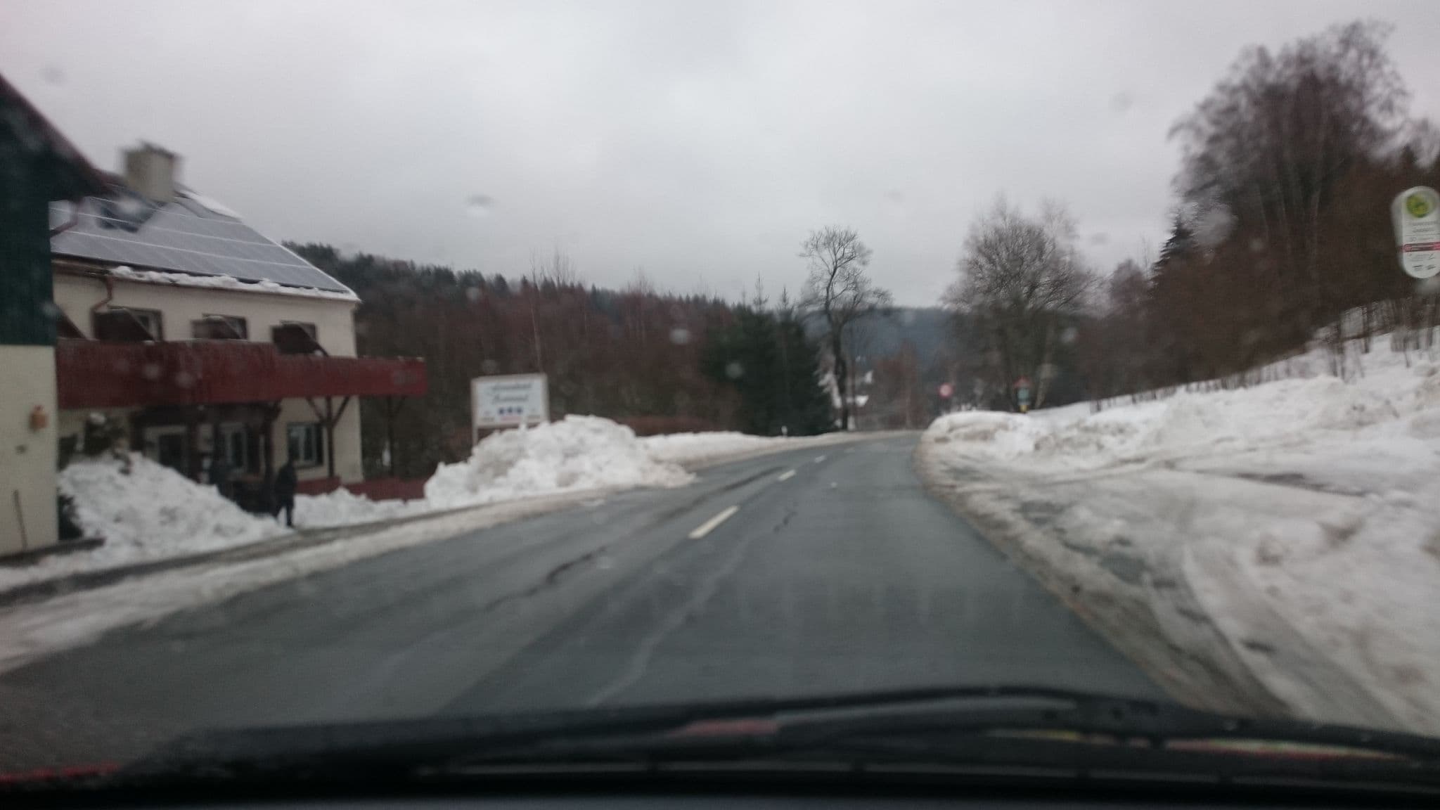 Street view near Ferienhotel Zwotatal, Zwota — © wald (CC BY-SA · Mapillary)