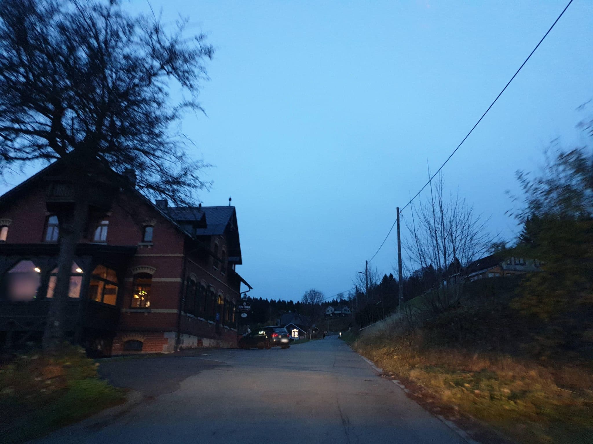 Street view near Schöne  Aussicht, Klingenthal — © canislupus (CC BY-SA · Mapillary)