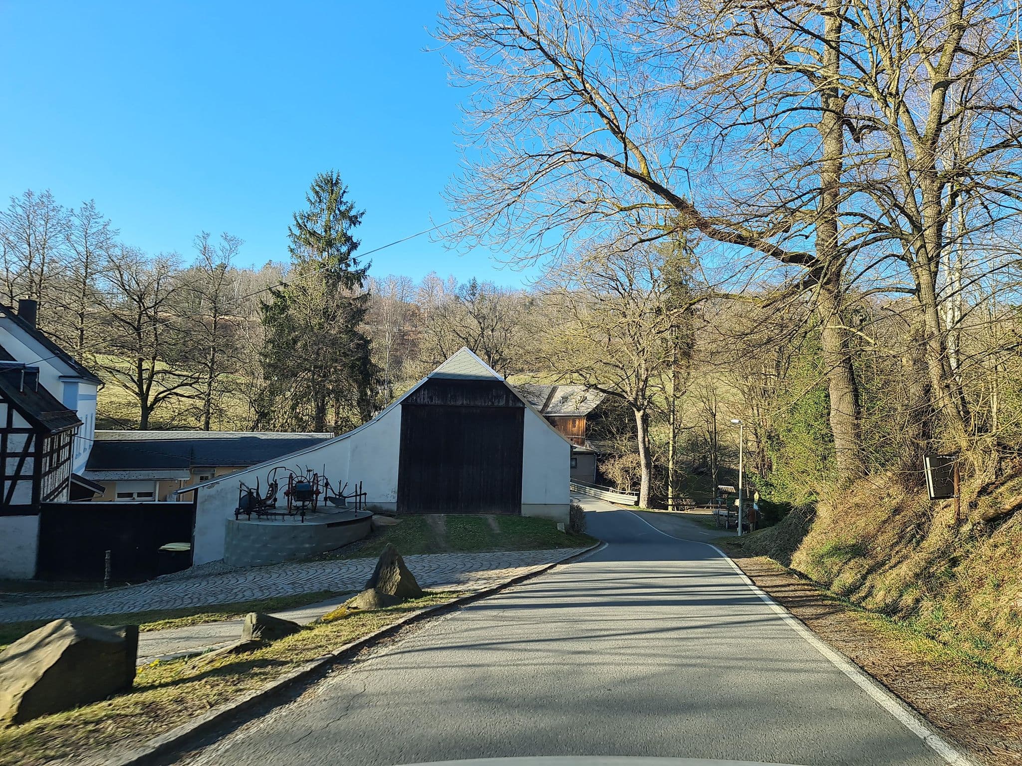 Street view near Apartment Schäfer, Plauen — © canislupus (CC BY-SA · Mapillary)