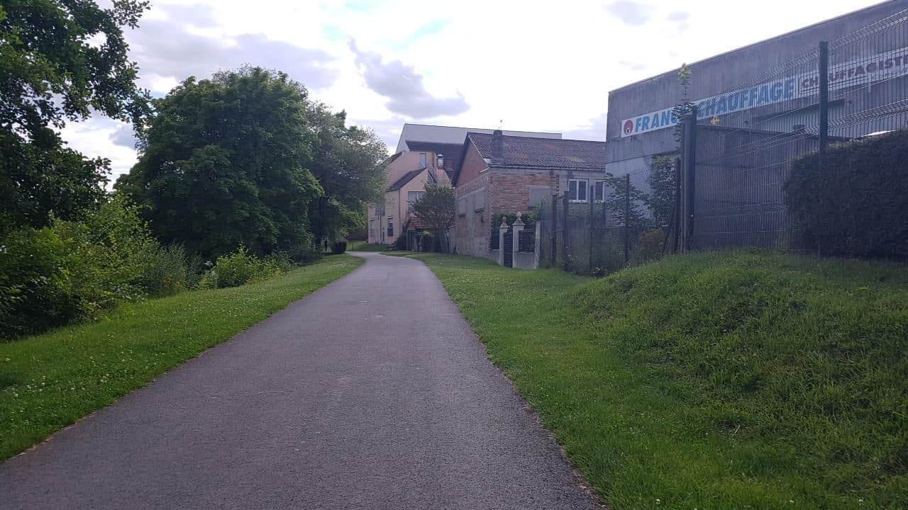 Street view near Kyriad Direct Château-Thierry Centre, Château-Thierry — © changchun1 (CC BY-SA · Mapillary)