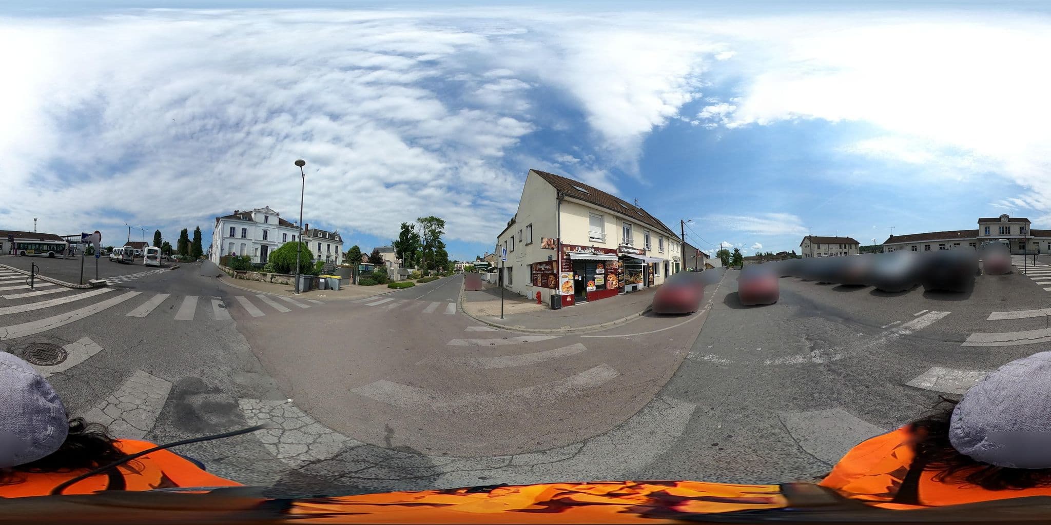 Street view near Le Wilson, Étampes-sur-Marne — © nlehuby (CC BY-SA · Mapillary)