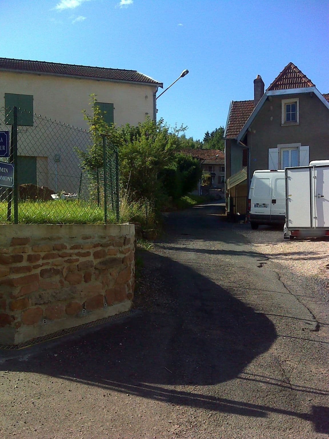Street view near Hôtel & SPA Altitude, Badonviller — © bernardvoyageur (CC BY-SA · Mapillary)