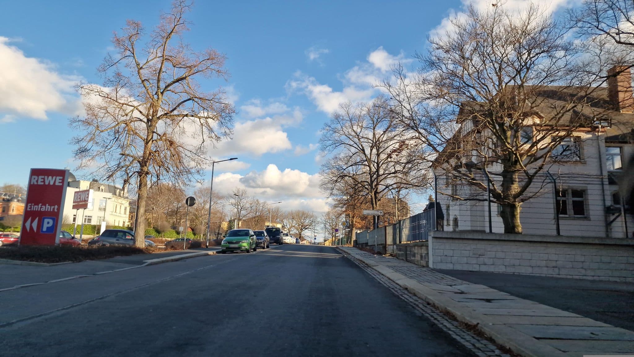 Street view near Hotel Meister Bär, Reichenbach/Vogtland — © canislupus (CC BY-SA · Mapillary)