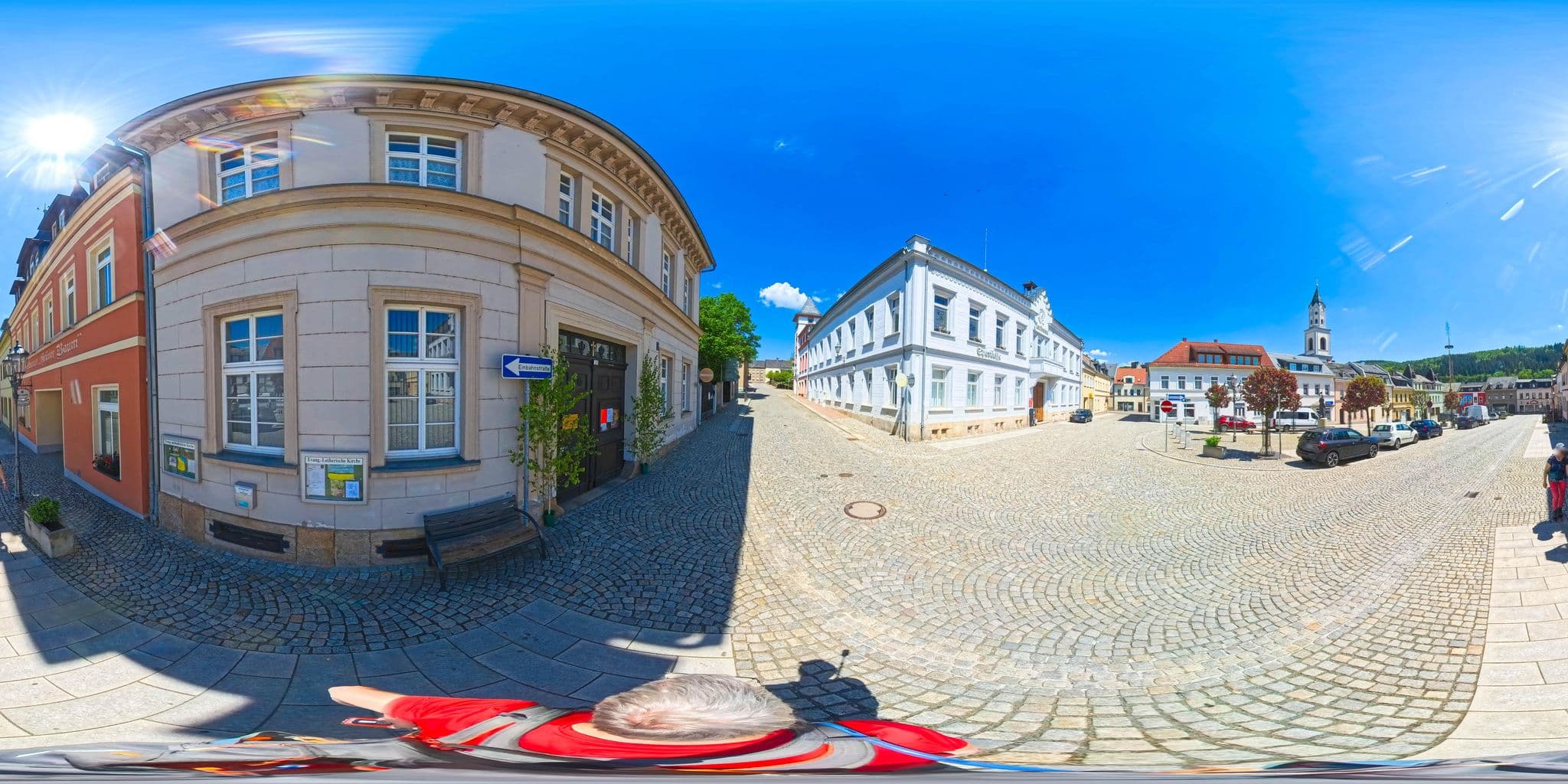 Street view near Hotel-Restaurant-Gaststätte Grüner Baum, Elsterberg — © Hol_Ger (CC BY-SA · Mapillary)