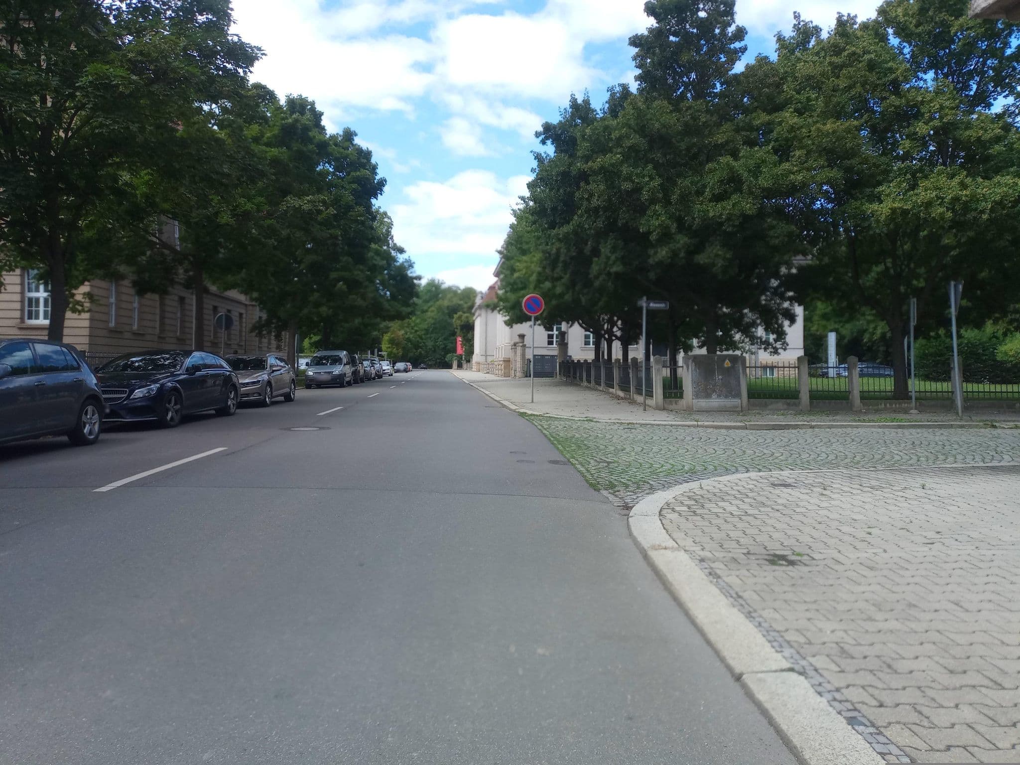 Street view near Ferienwohnung und Pension am Schloss Inh. Mario Worms, Zeitz — © natura (CC BY-SA · Mapillary)
