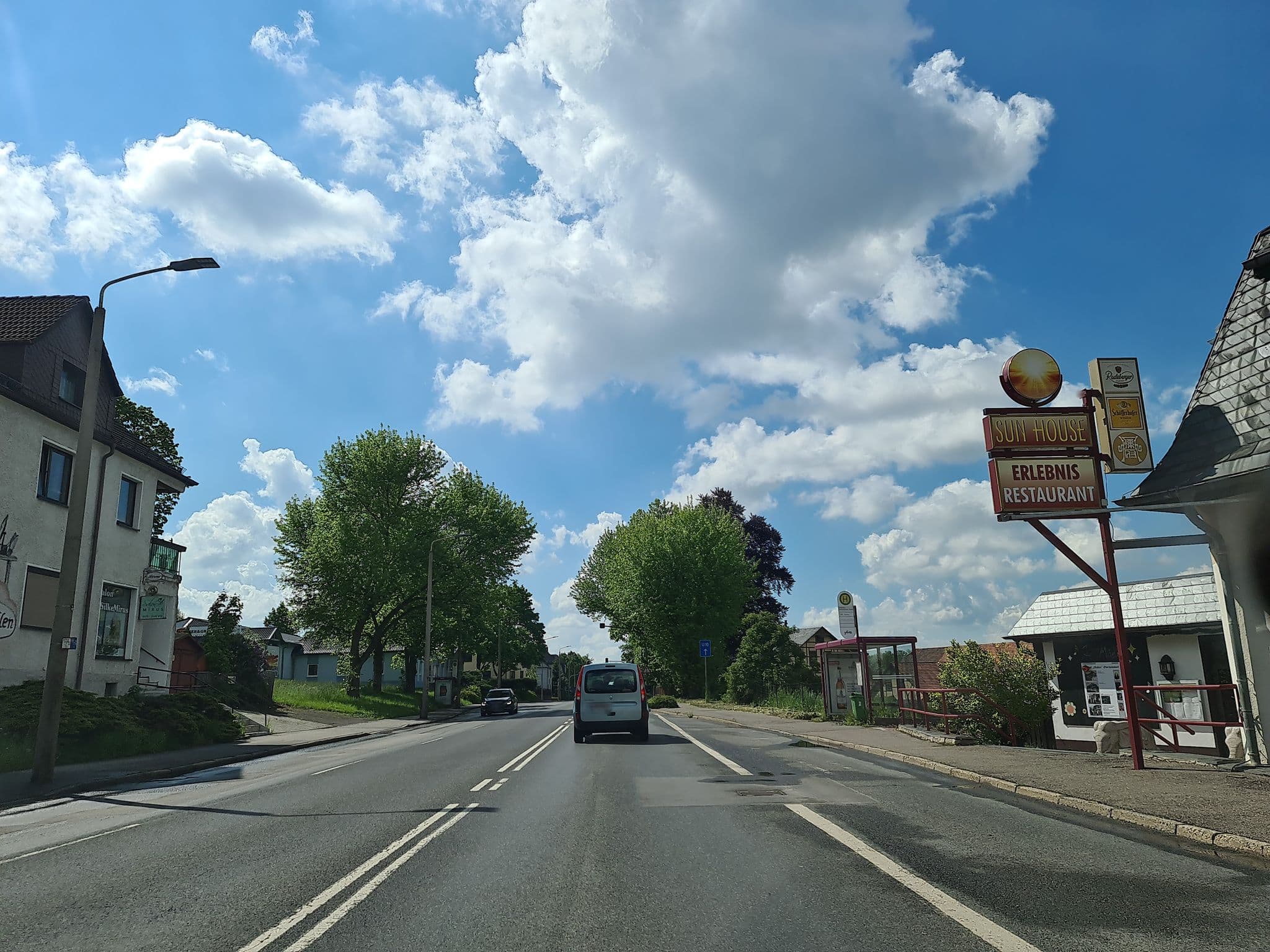 Street view near Gasthof Mädler, Reinsdorf — © canislupus (CC BY-SA · Mapillary)