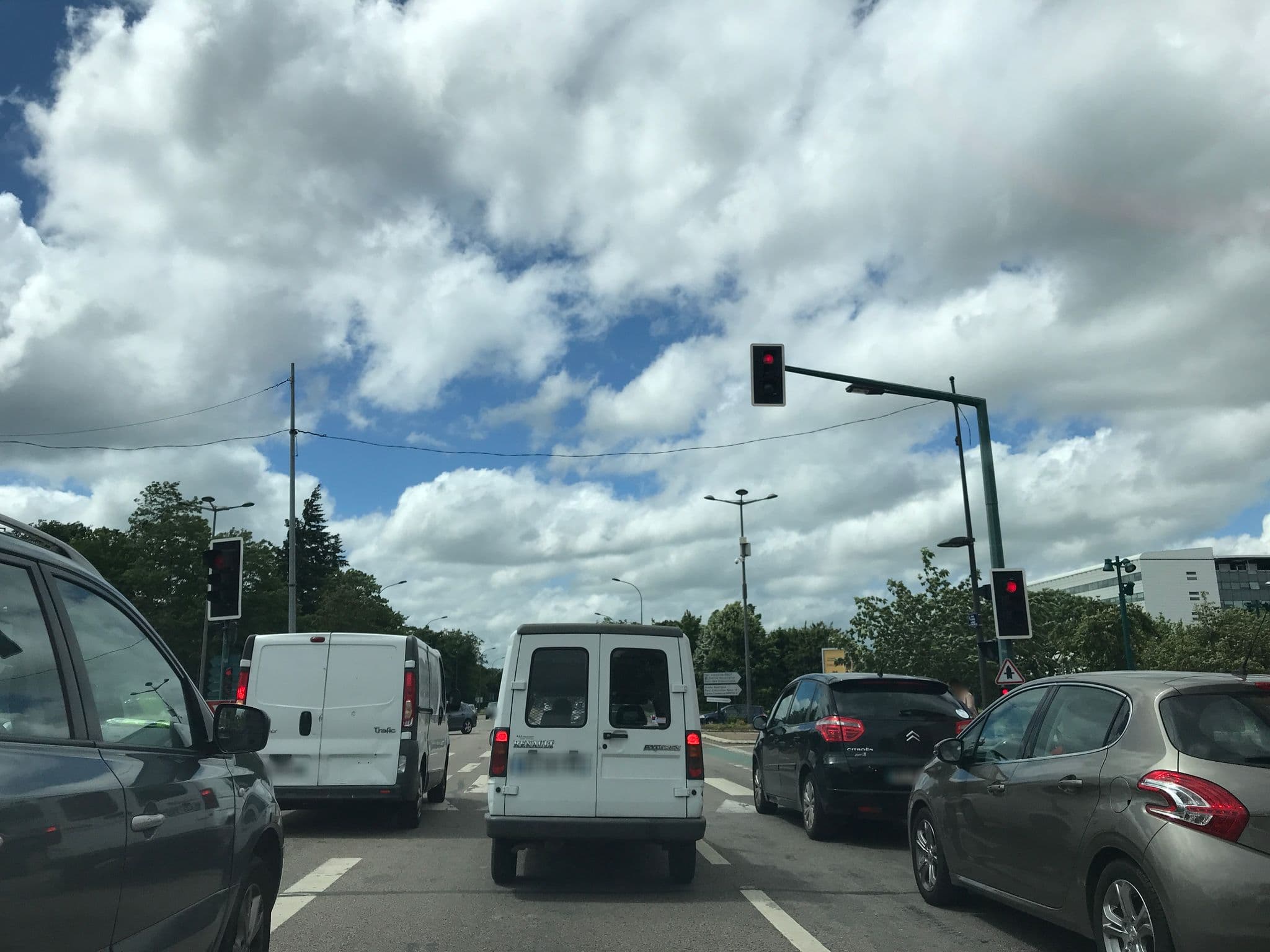 Street view near Ibis Budget, Buchelay — © fpm (CC BY-SA · Mapillary)
