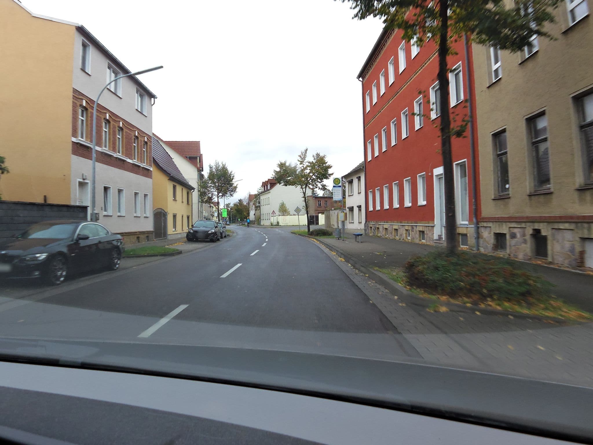 Street view near Pension SOMMERLUST, Zwenkau — © zoegglmeyr (CC BY-SA · Mapillary)