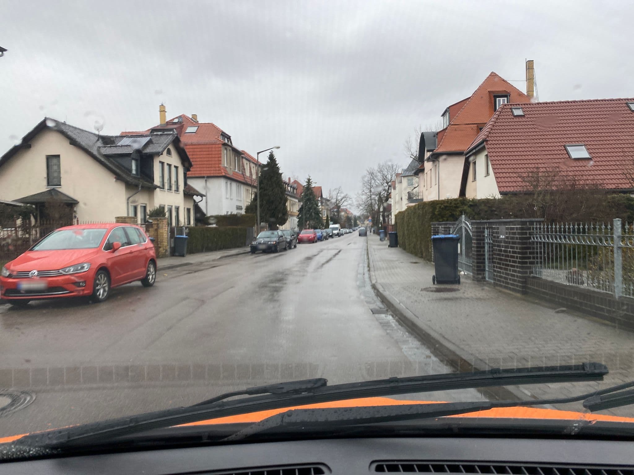 Street view near Gästewohnung Leipzig-Südwest, Großzschocher — © robertthieme (CC BY-SA · Mapillary)