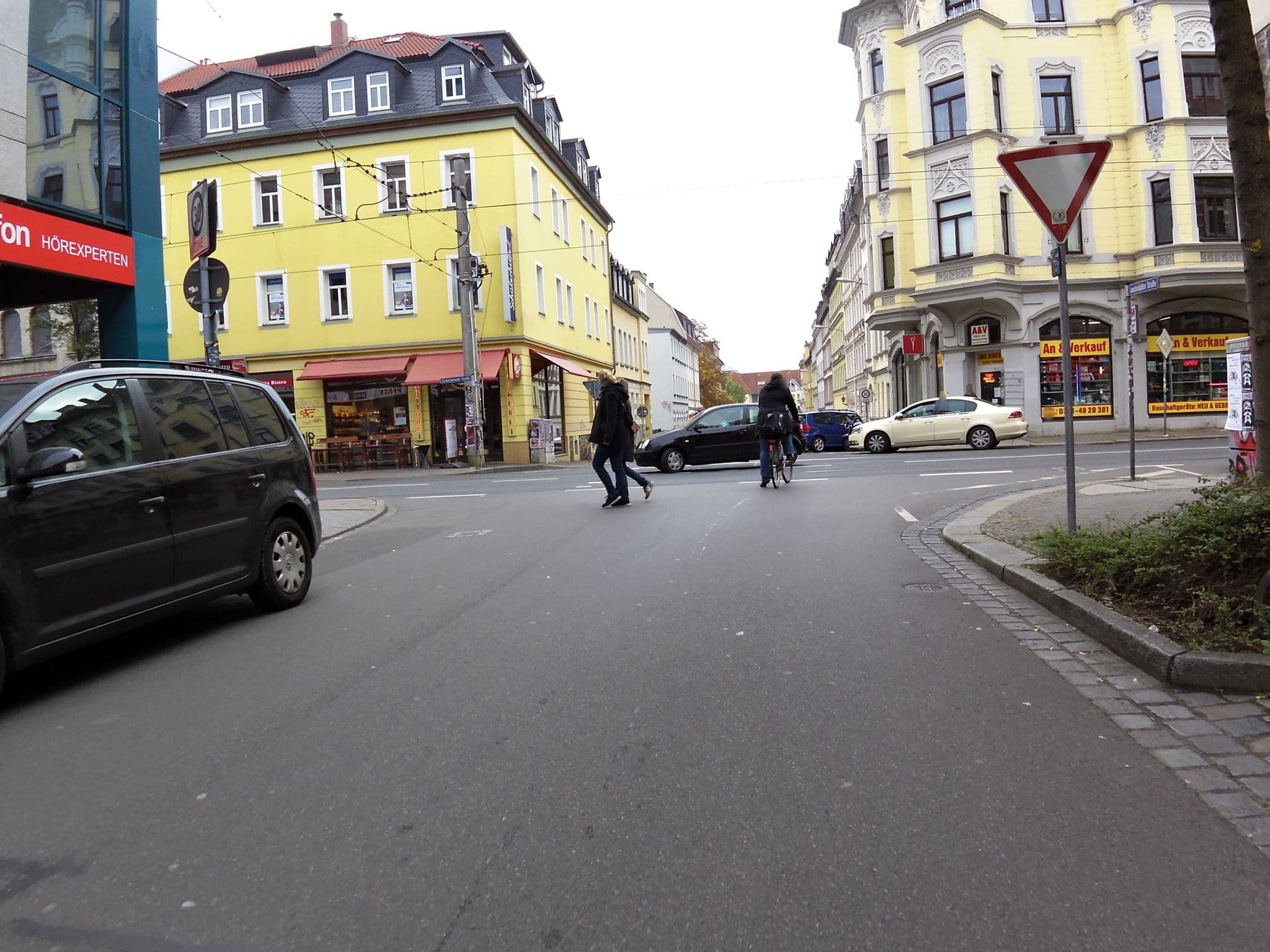 Street view near McDreams Hotel Leipzig-City, Kleinzschocher — © zoegglmeyr (CC BY-SA · Mapillary)