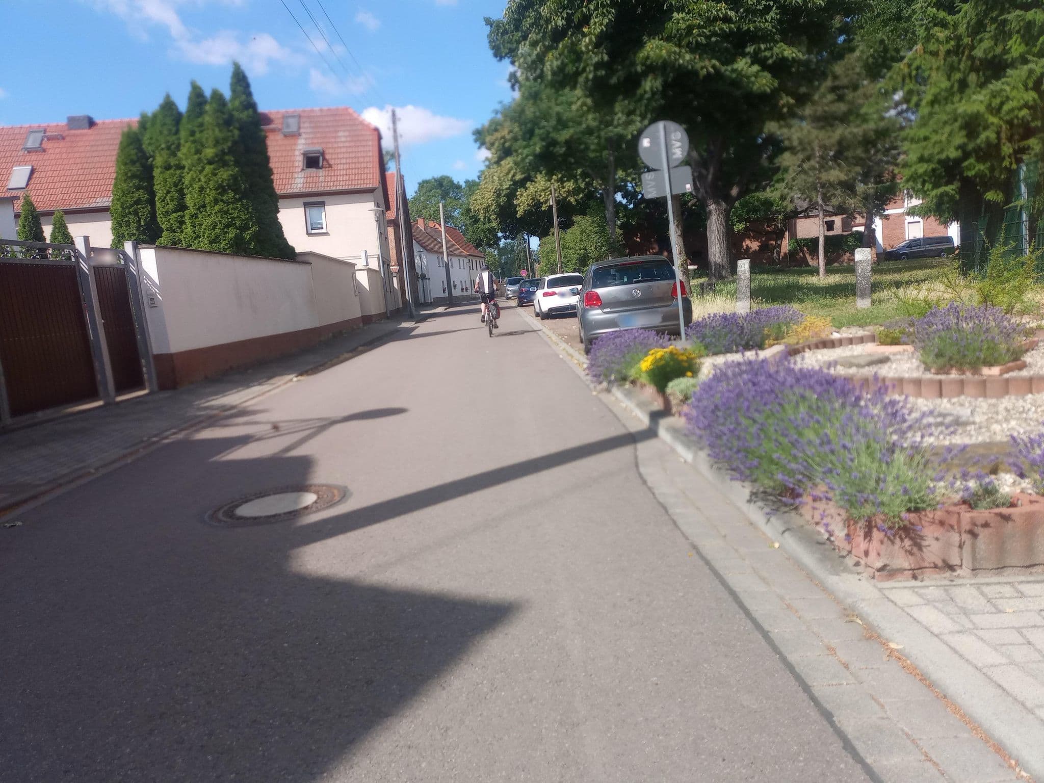 Street view near Joachims Hof, Merseburg — © natura (CC BY-SA · Mapillary)