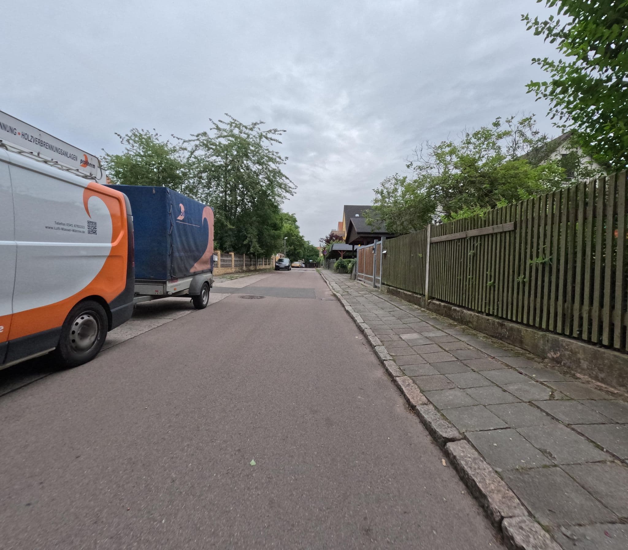 Street view near Pension Alte Villa, Schkeuditz — © kopra (CC BY-SA · Mapillary)