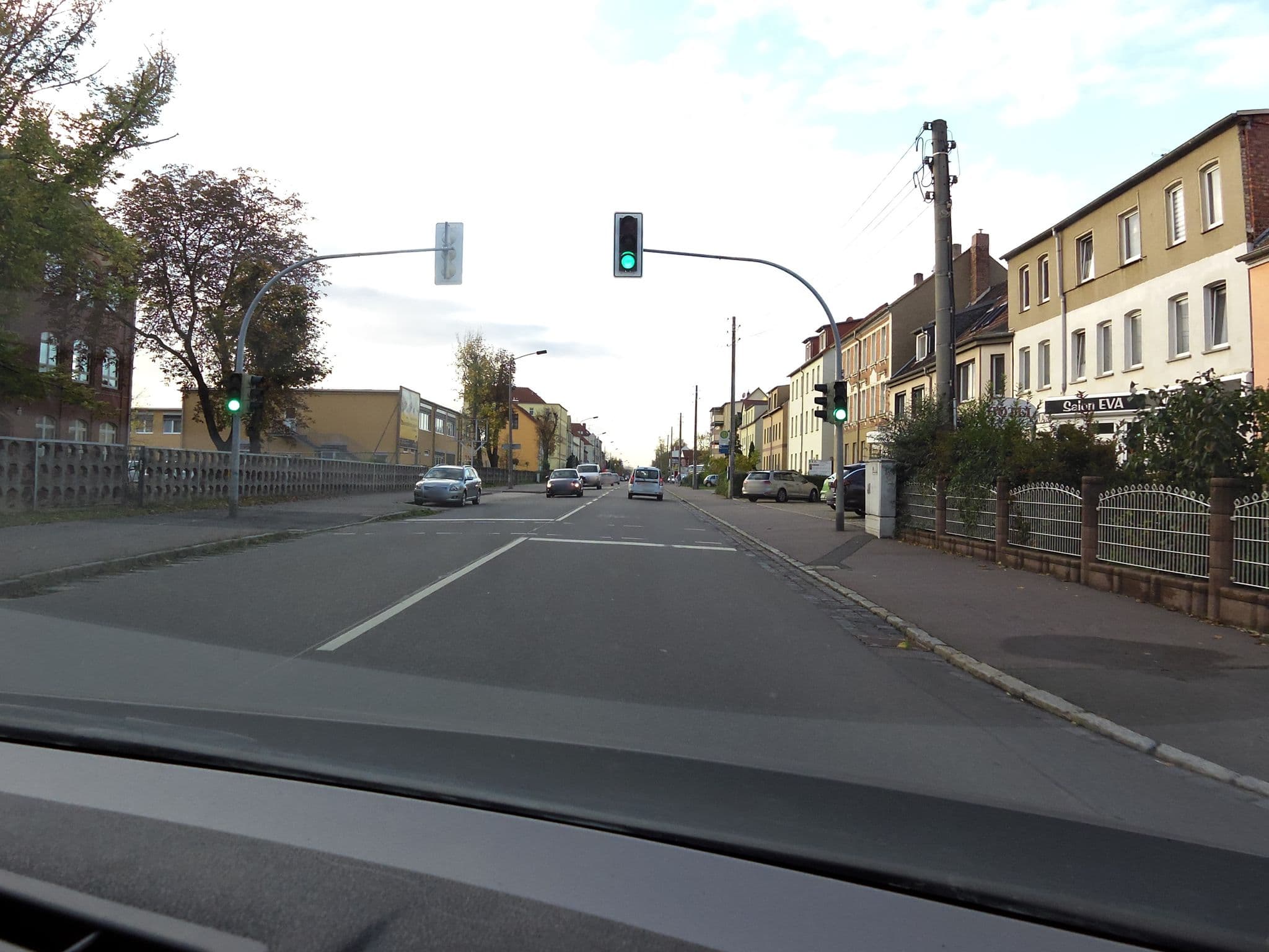 Street view near Pension Mündelein, Schkeuditz — © zoegglmeyr (CC BY-SA · Mapillary)