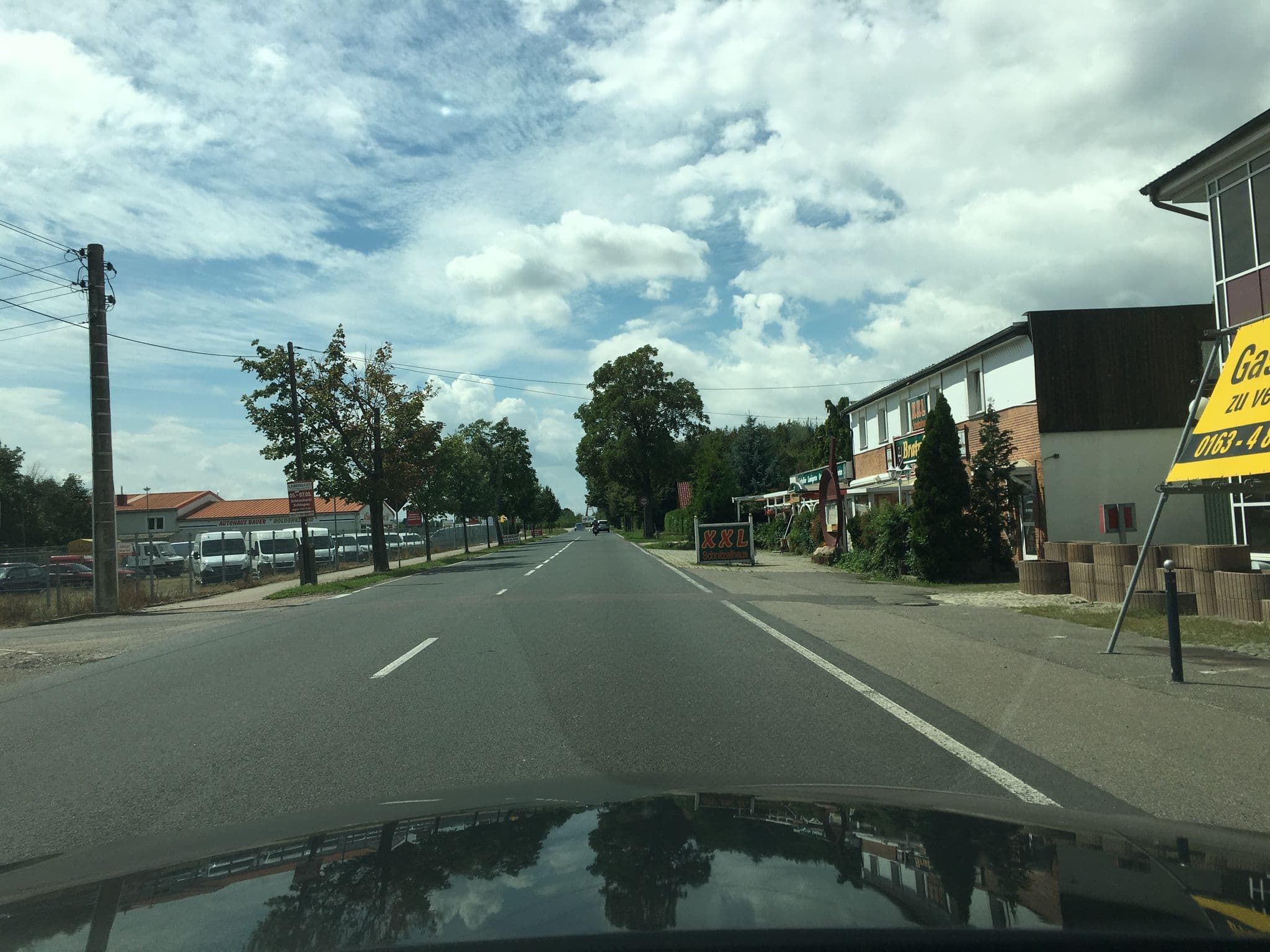 Street view near Pension An Den Linden, Brehna — © derzornigemarkus (CC BY-SA · Mapillary)