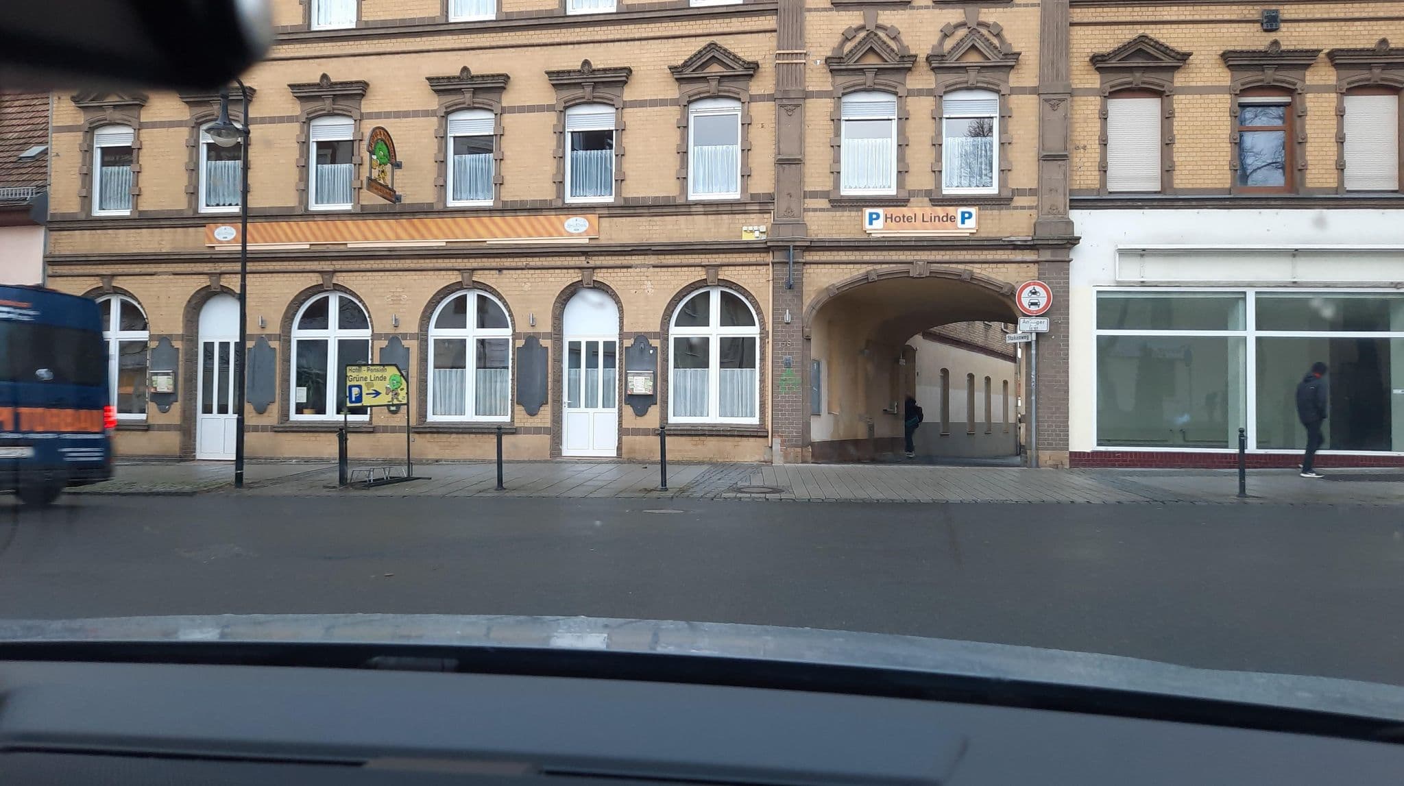 Street view near Grüne Linde, Delitzsch — © LarZz92 (CC BY-SA · Mapillary)