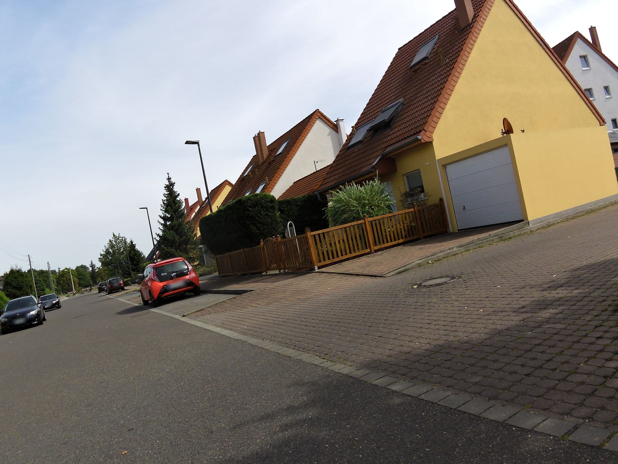 Street view near Ferienwohnungen Zeise, Schkeuditz — © zoegglmeyr (CC BY-SA · Mapillary)