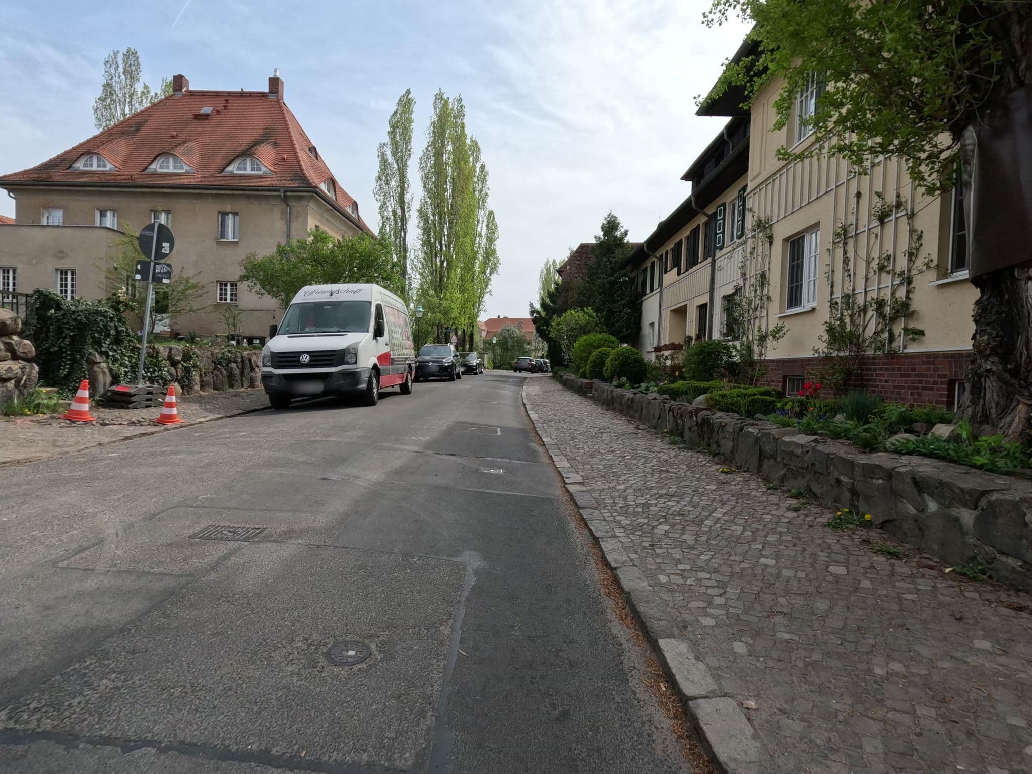 Street view near Zimmerblick Villa Dohna, Leipzig — © kopra (CC BY-SA · Mapillary)