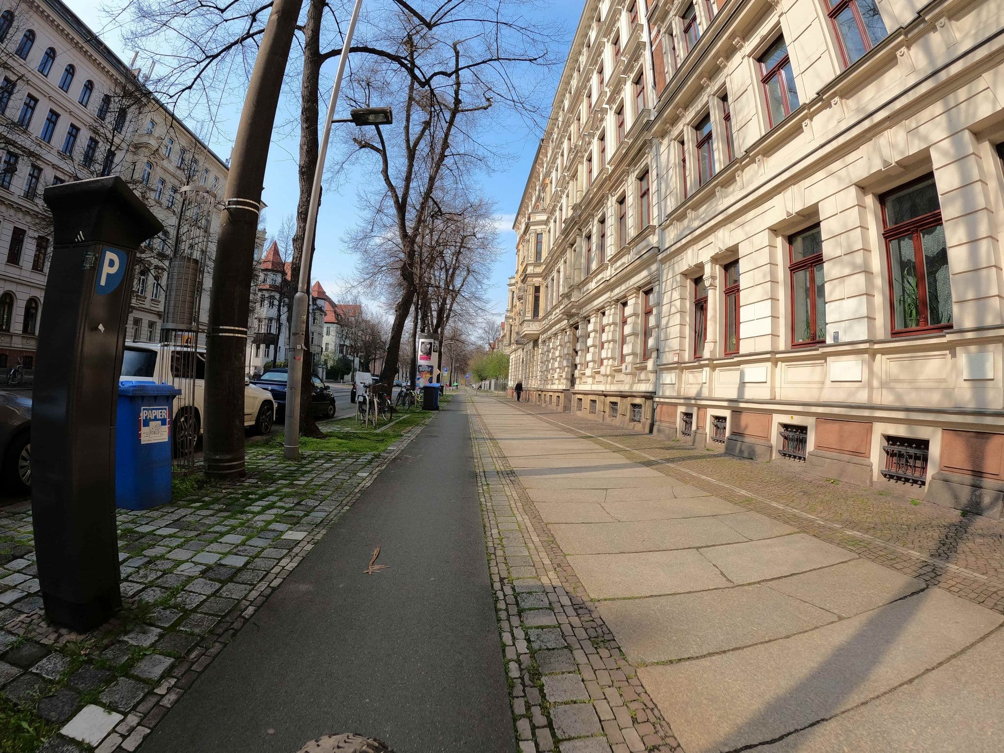 Street view near Haveana Paris, Leipzig — © fatbikecanyon (CC BY-SA · Mapillary)